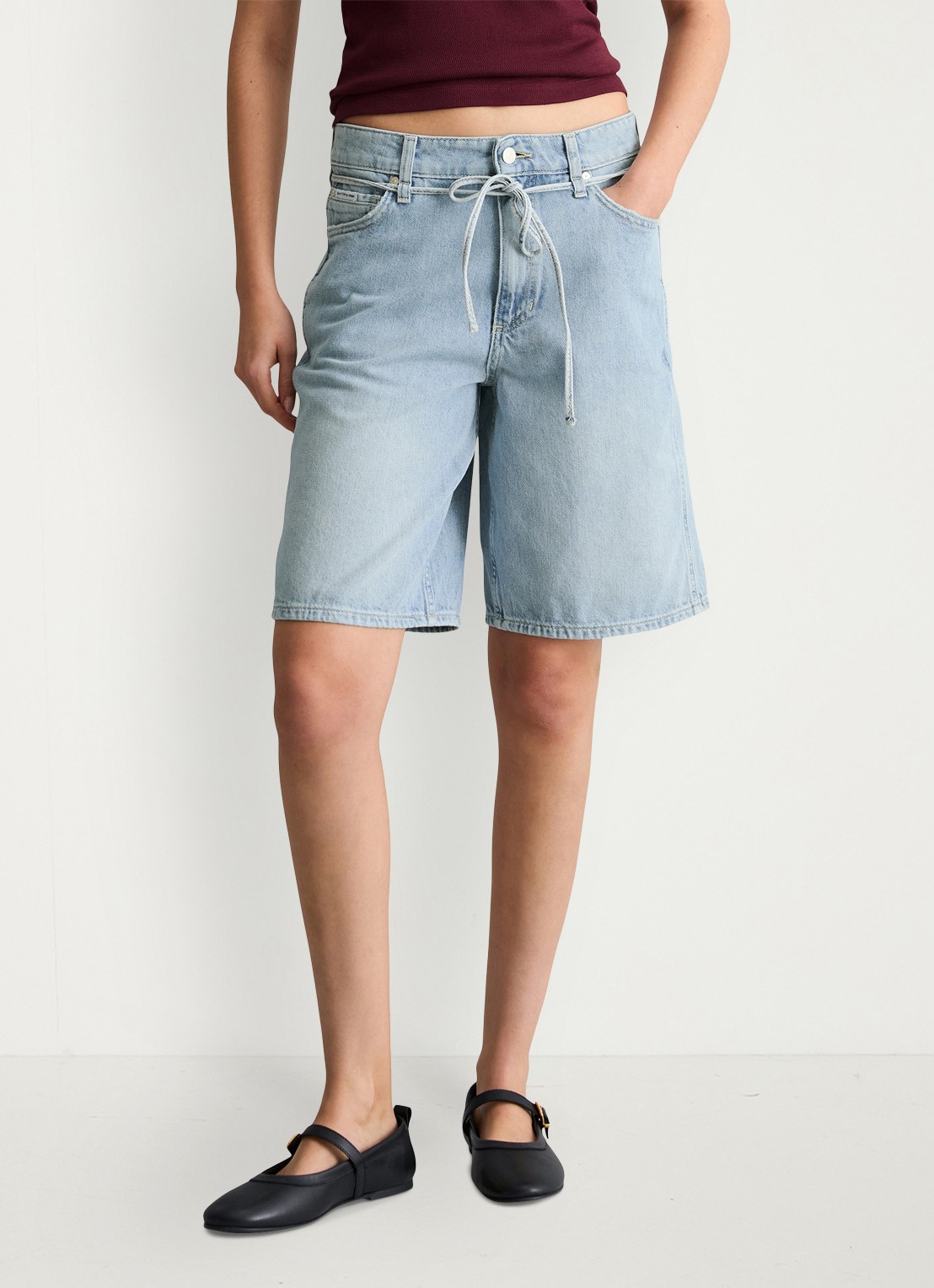 Marc O'Polo Denim Mid waist straight fit korte broek van denim - detail 3 light bluemulti63-5761 / blauw