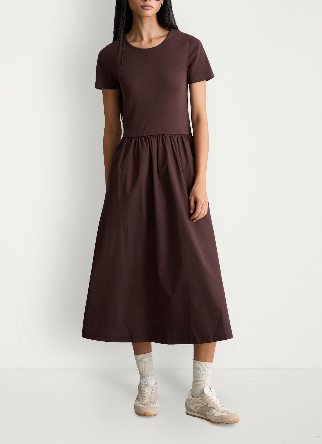 Marc O'Polo Denim Midi jurk met plooien - voorkant 2 burnt aubergine-6929 / paars