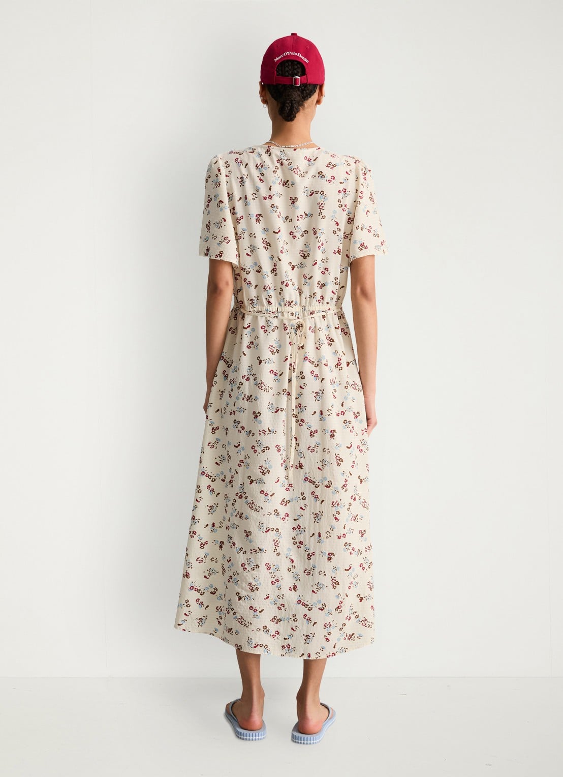 Marc O'Polo Denim Midi jurk van katoenblend met grafische print en V-hals - achterkant offwhite multi 01-1257 / wit