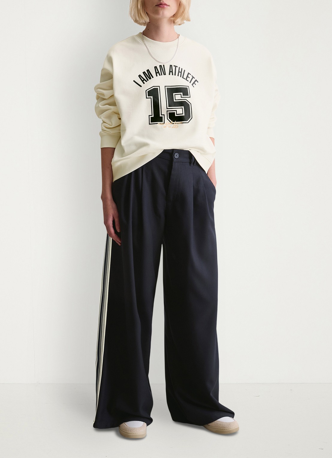 Marc O'Polo Denim Sweater met logoprint - voorkant 2 gebroken wit
