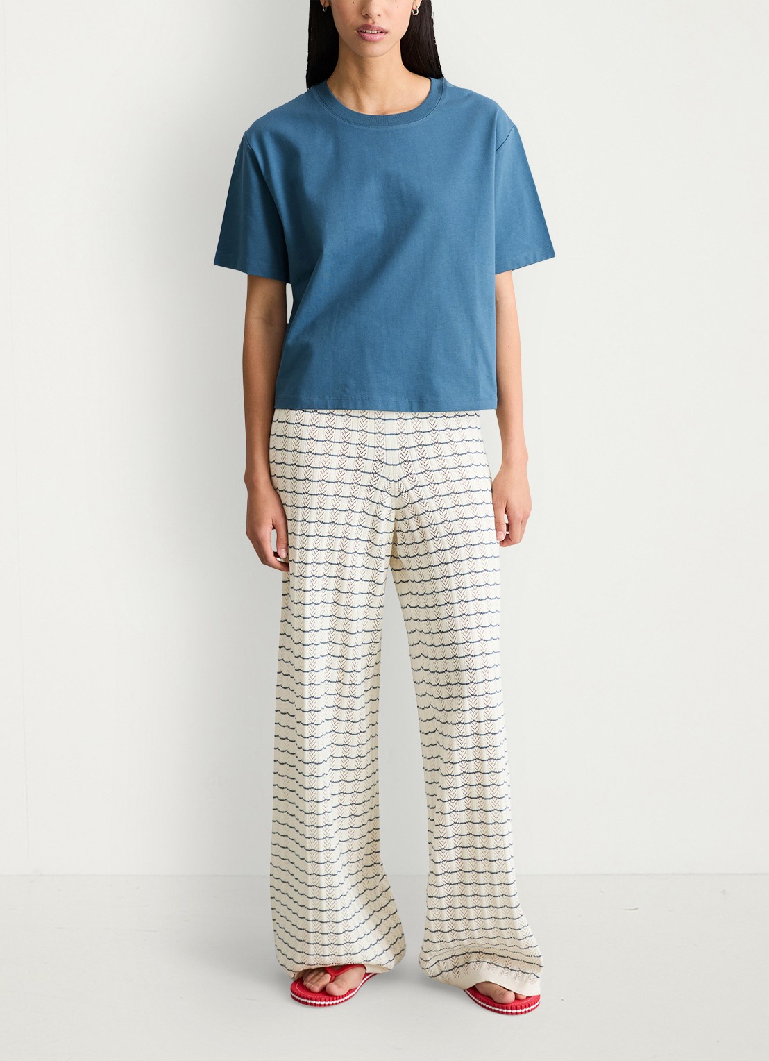 Marc O'Polo Denim T-shirt met borduring - voorkant 3 medium blue 4671-4671 / blauw