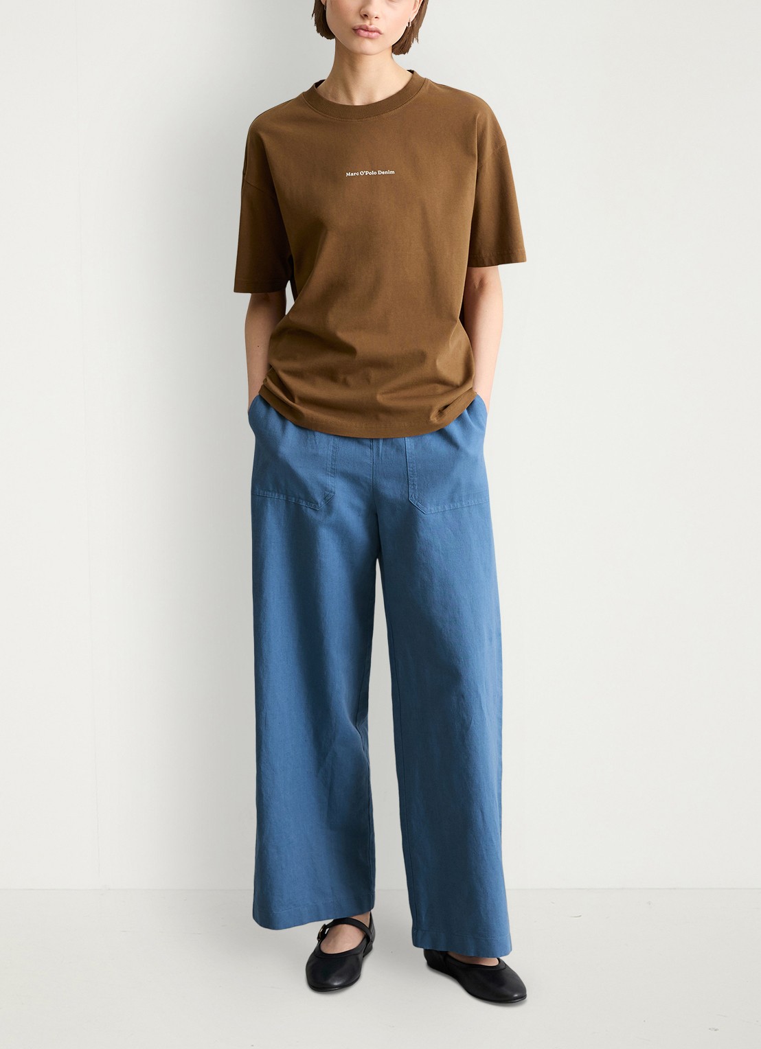 Marc O'Polo Denim T-shirt met logo- en backprint - voorkant 5 bruin
