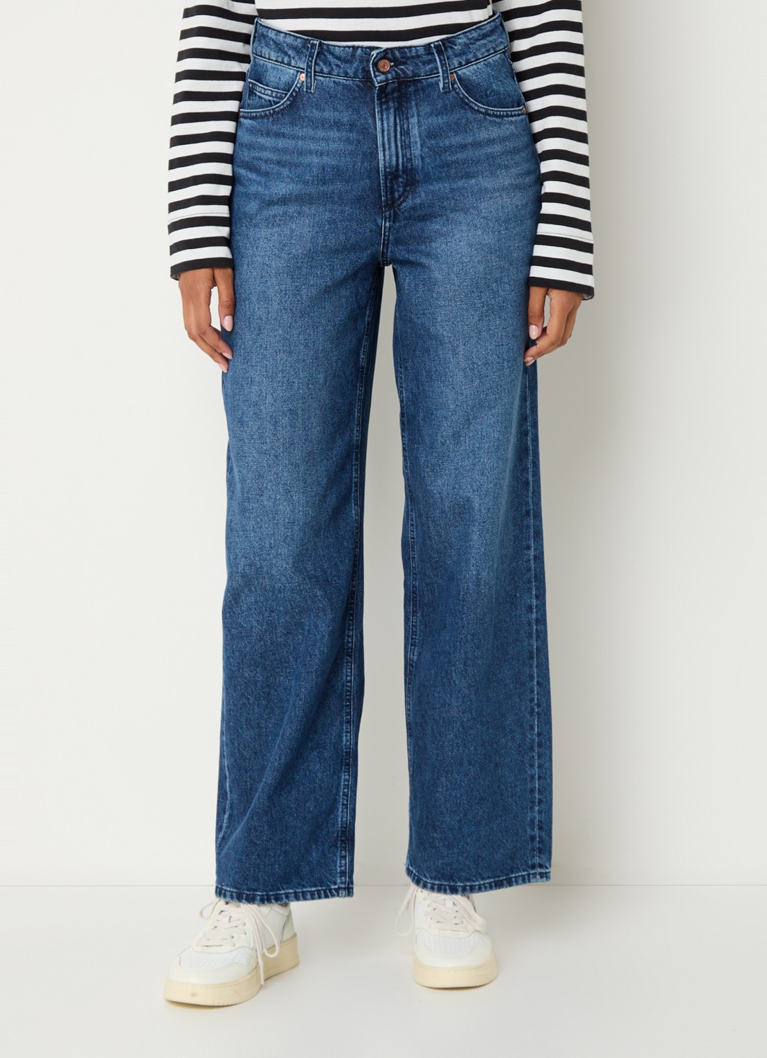 Marc O'Polo Denim Tomma high waist loose fit jeans met medium wassing - detail indigo