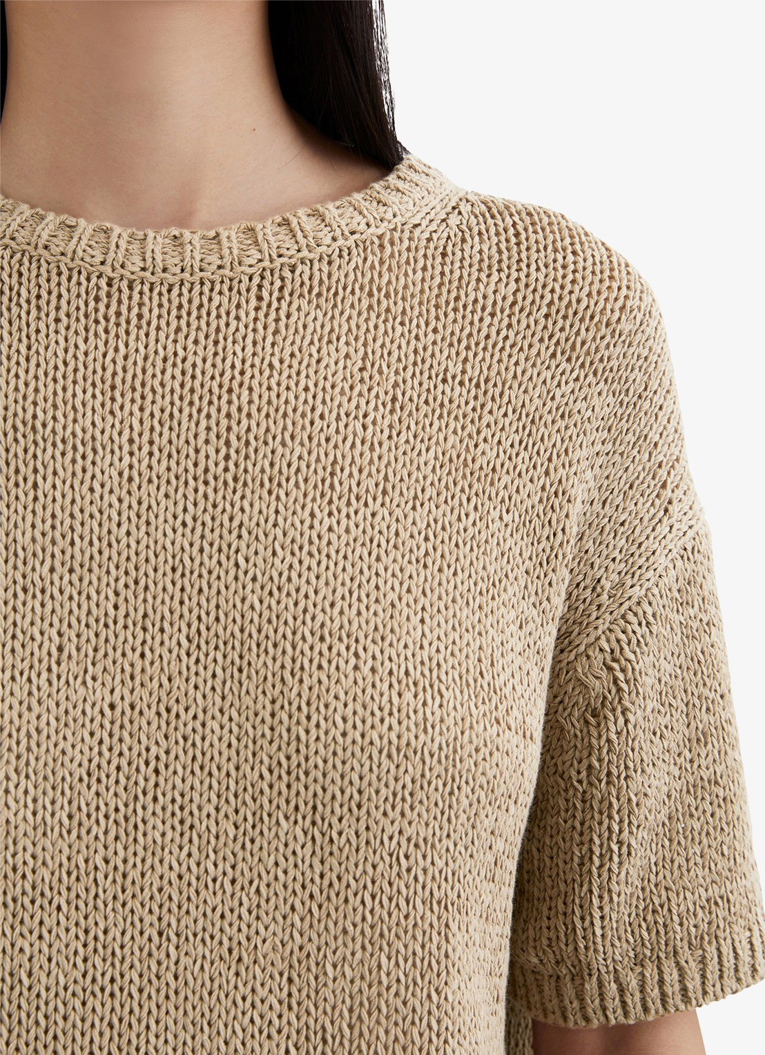 Marc O'Polo Fijngebreide pullover in  katoenblend met boothals - detail 4 zand