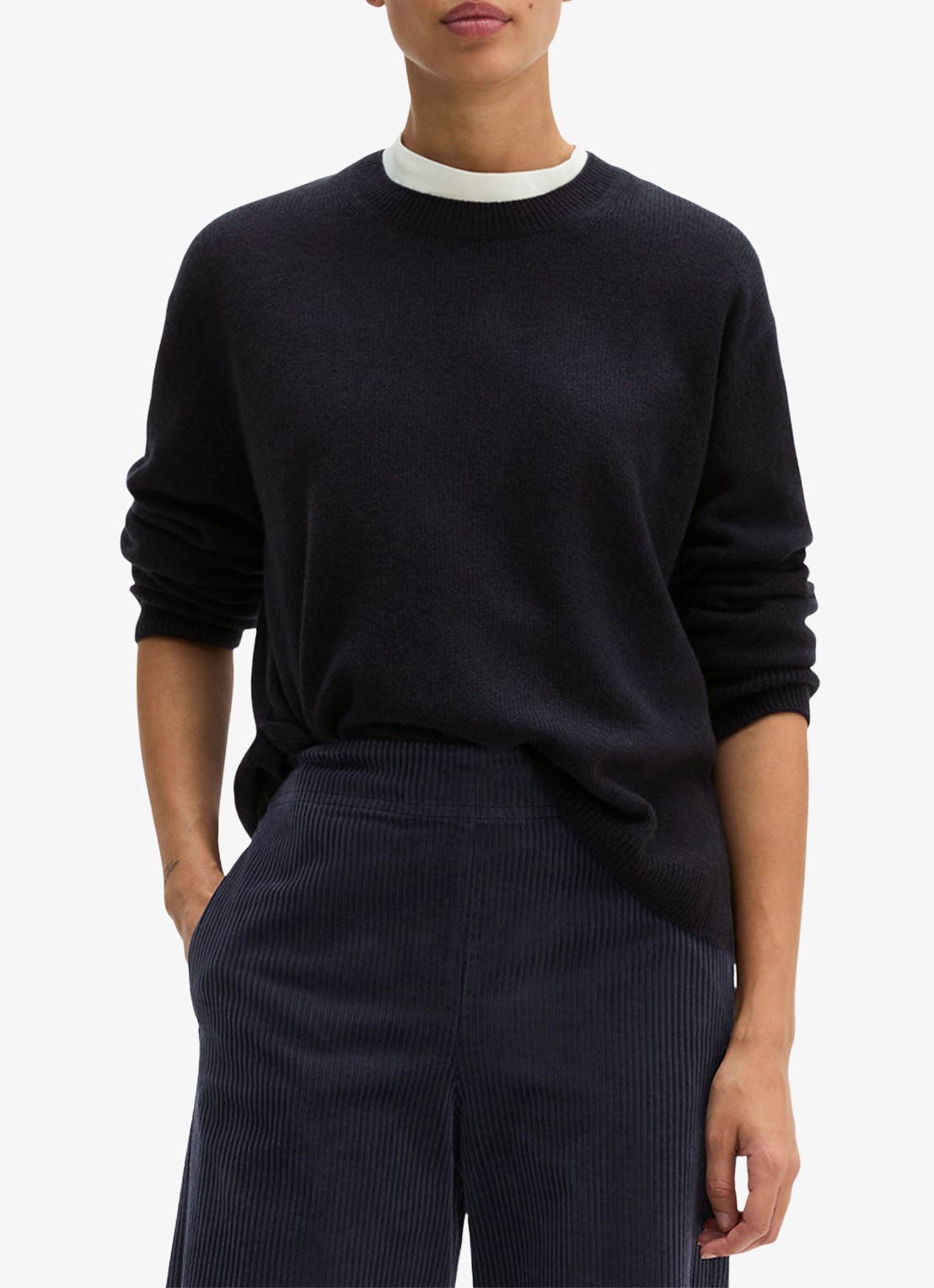Marc O'Polo Fijngebreide trui van wol - detail donkerblauw