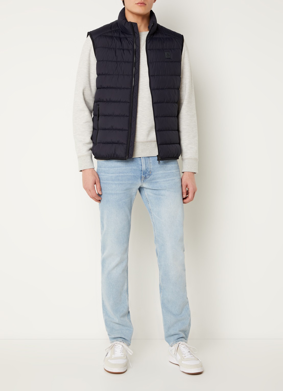 Marc O'Polo Gewatteerde bodywarmer met logo - voorkant 3 blauw