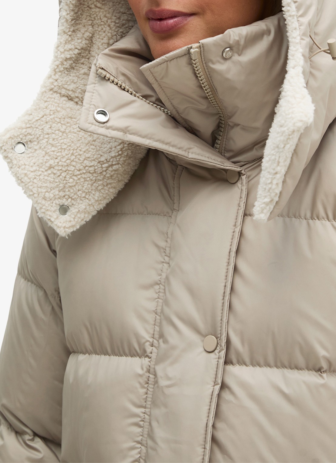 Marc O'Polo Gewatteerde jas met capuchon en steekzakken - detail 5 earthy taupe / taupe