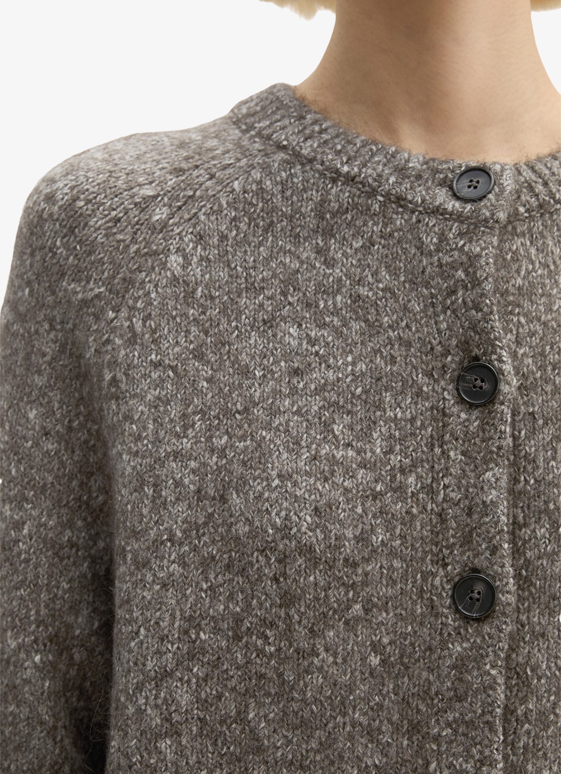 Marc O'Polo Grofgebreid vest in alpaca wolblend - detail 2 dark brown multi / bruin
