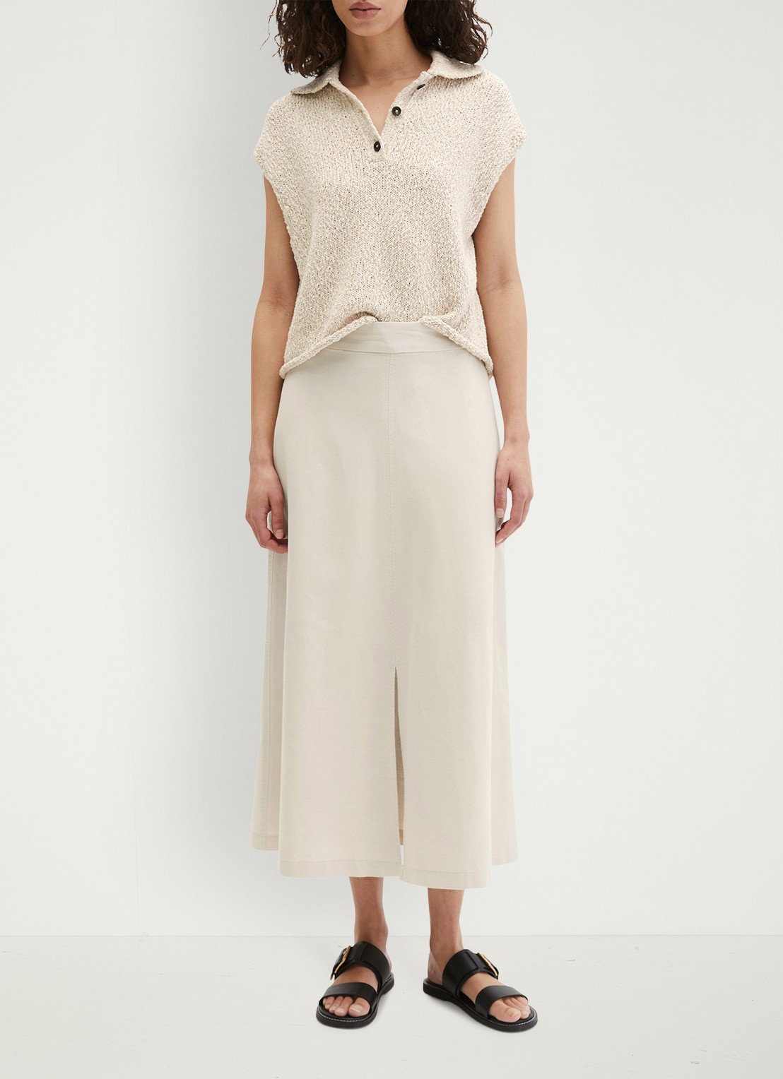 Marc O'Polo Grofgebreide mouwloze top  - voorkant 5 beige