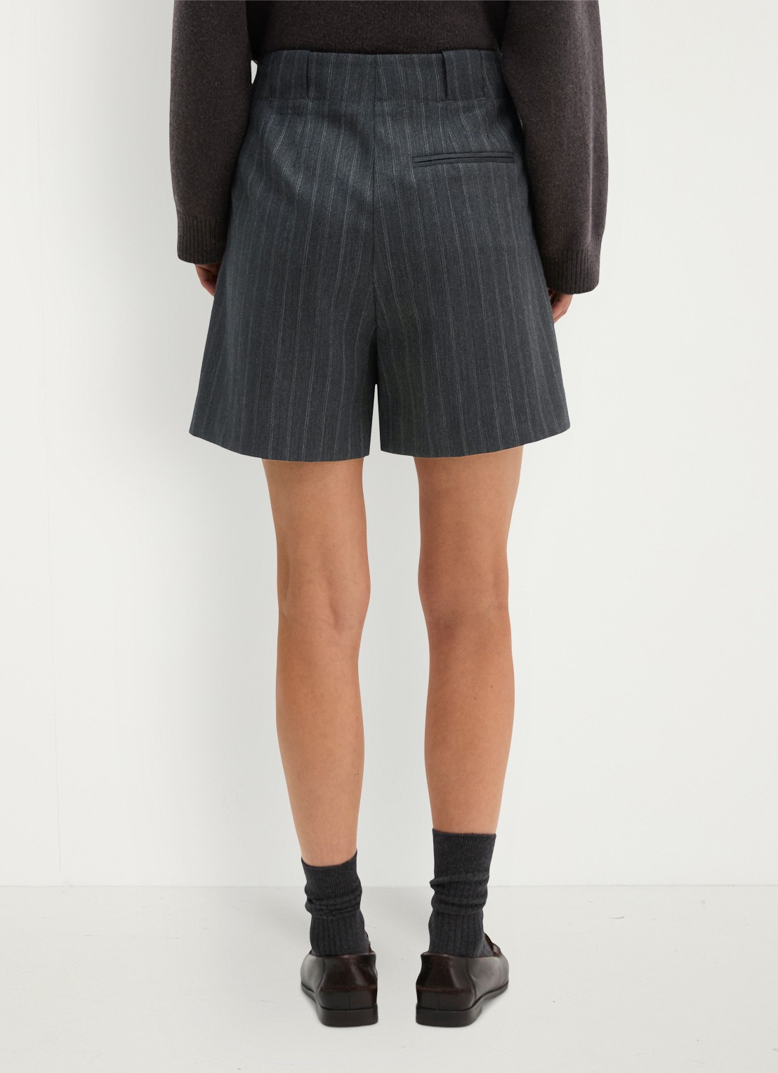 Marc O'Polo High waist straight fit korte broek met streepprint - achterkant donkergrijs