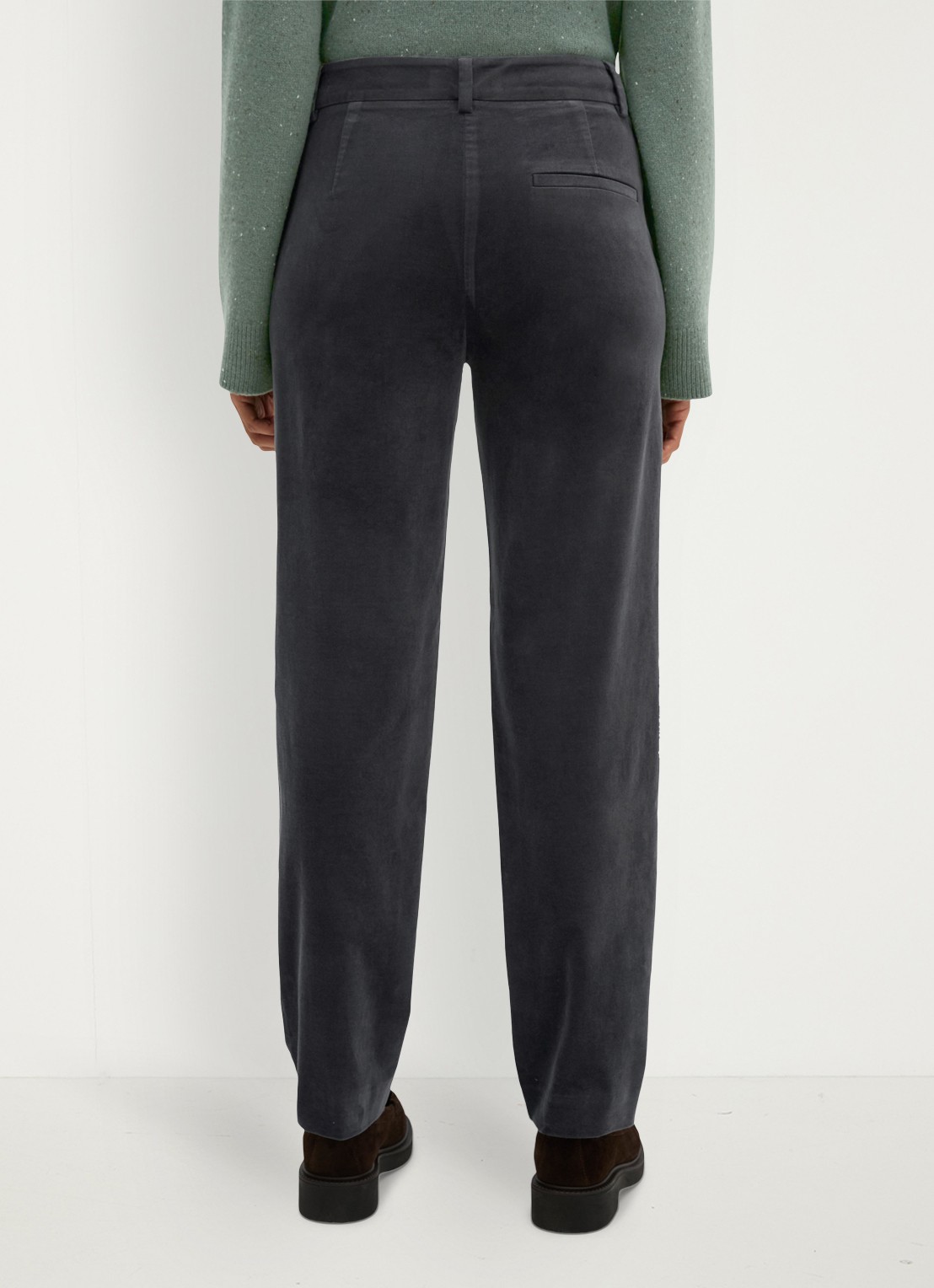 Marc O'Polo High waist tapered fit pantalon van fluweel  - achterkant 3 antraciet