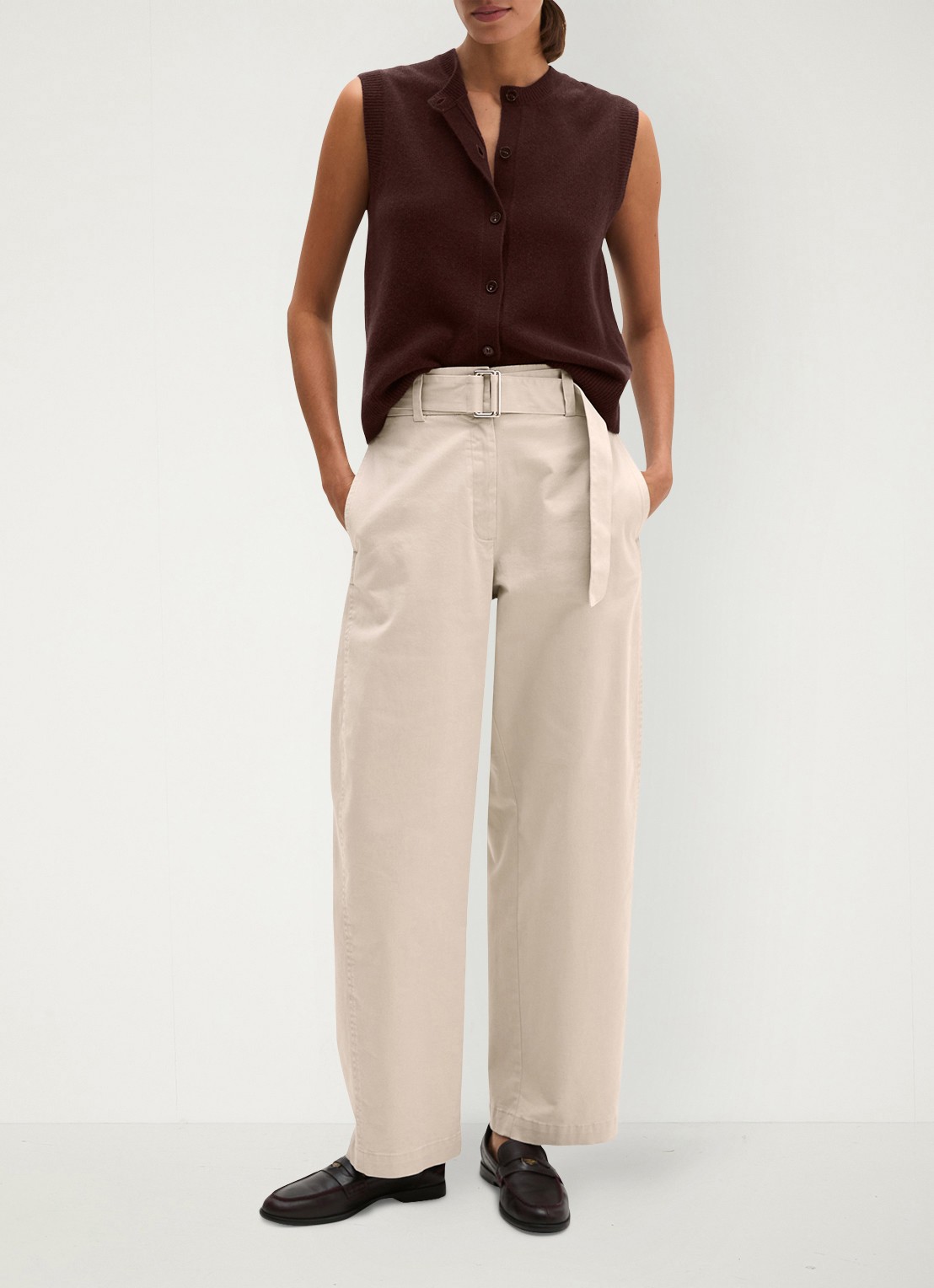 Marc O'Polo High waist wide fit pantalon met ceintuur - voorkant 2 naturel