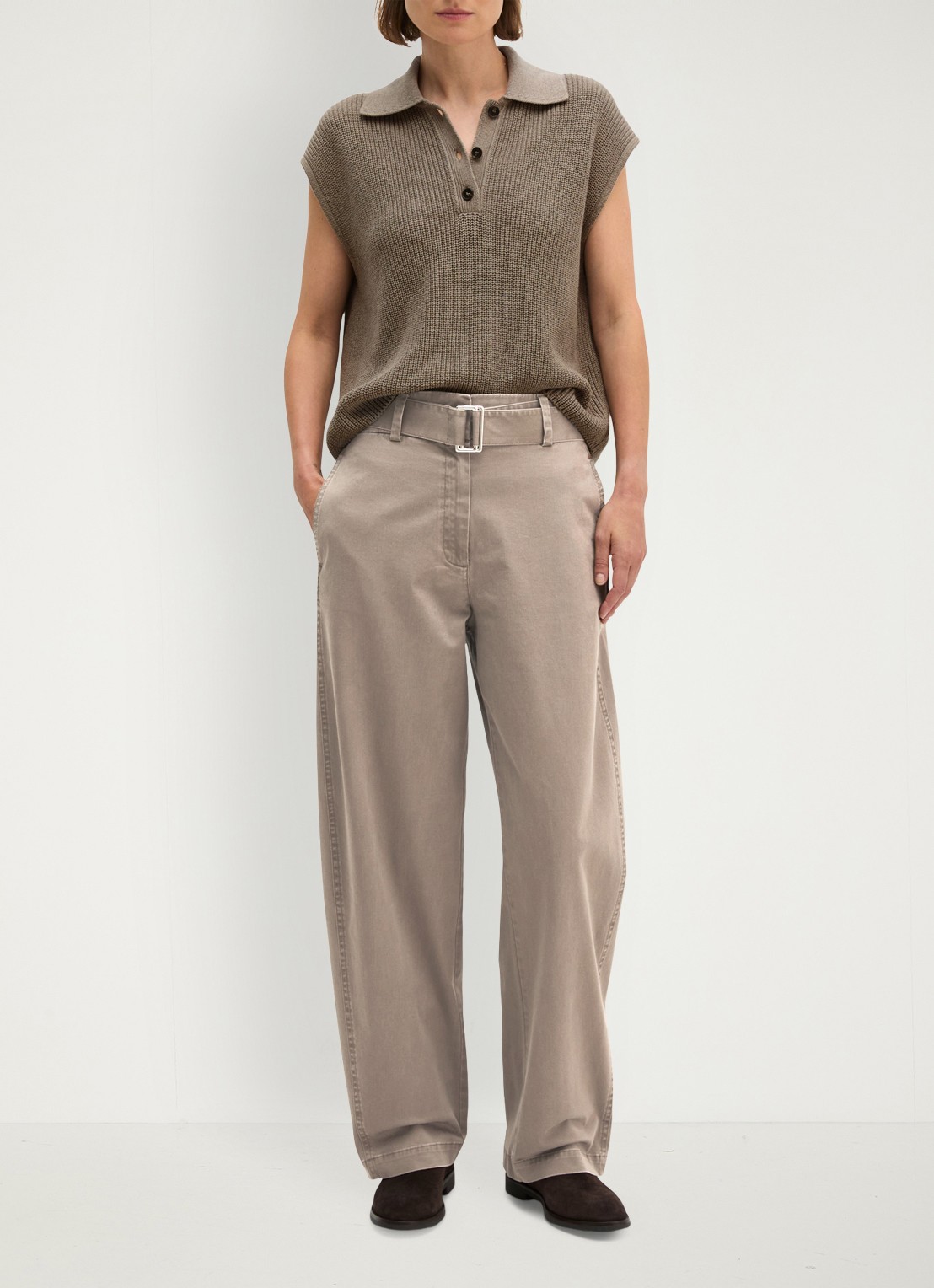 Marc O'Polo High waist wide fit pantalon met ceintuur - voorkant 3 taupe