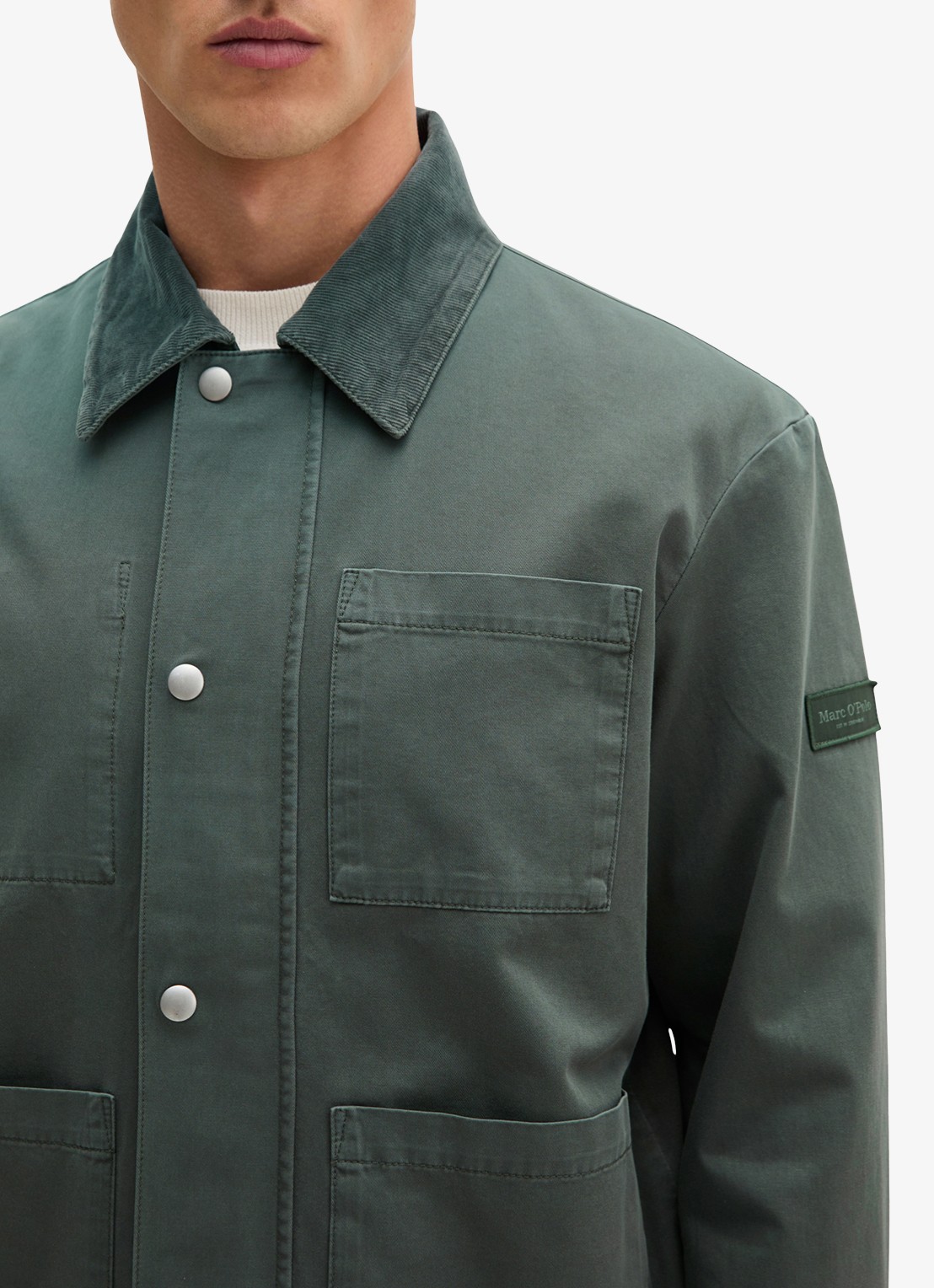Marc O'Polo Jack met opgestikte zakken en cordurdoy kraag - detail 7 mangrove-0362 / groen