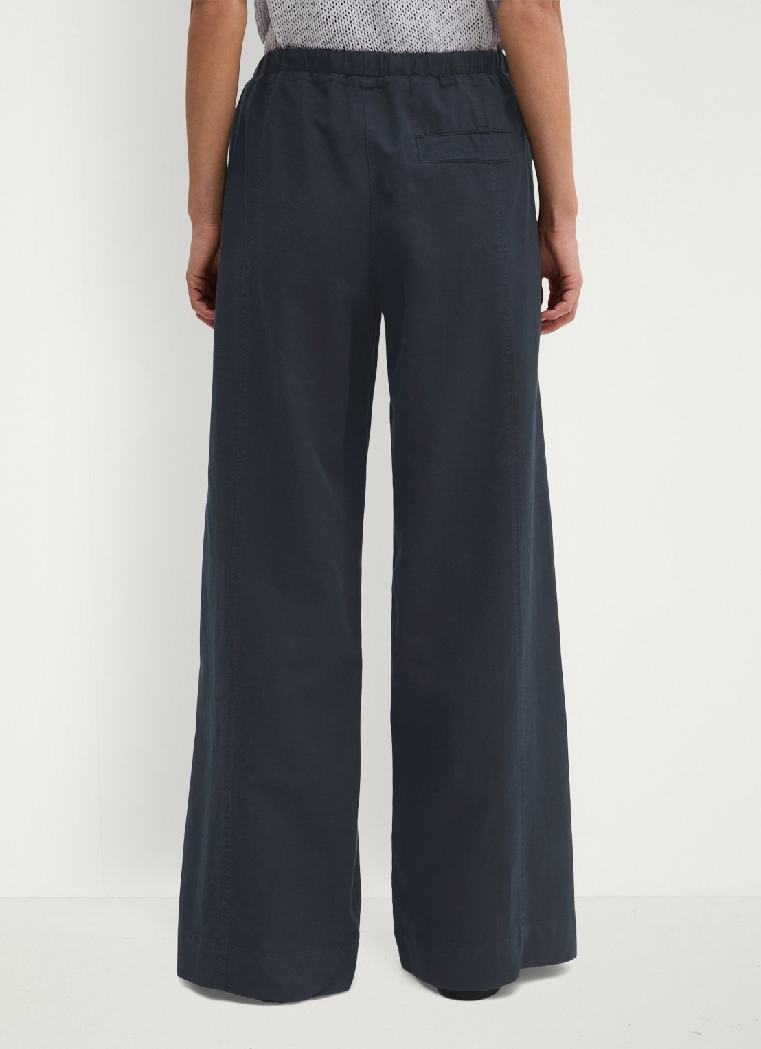Marc O'Polo Loose fit broek in lyocell blend - achterkant donkerblauw