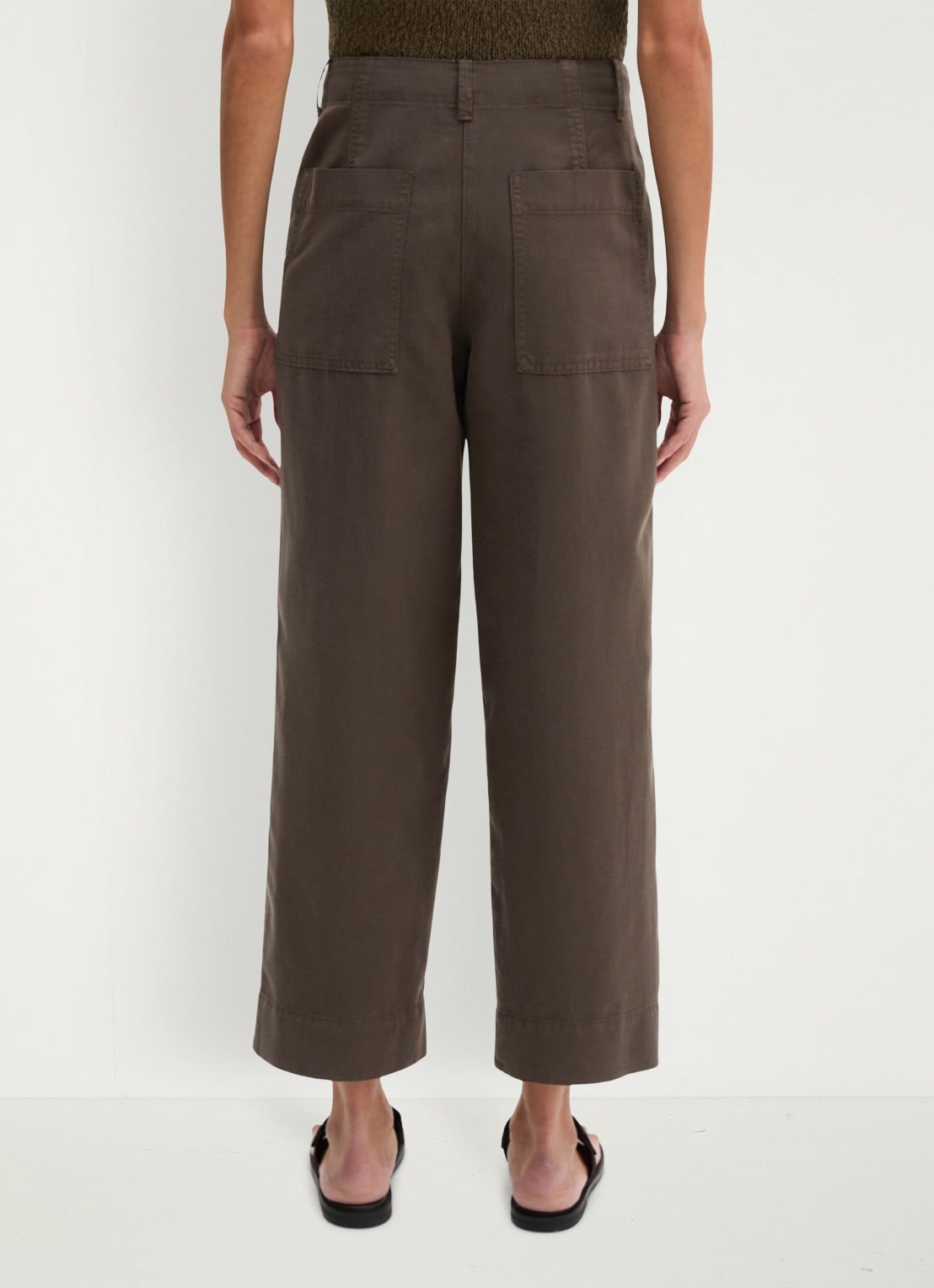 Marc O'Polo Loose fit broek met steekzakken - achterkant donkerbruin