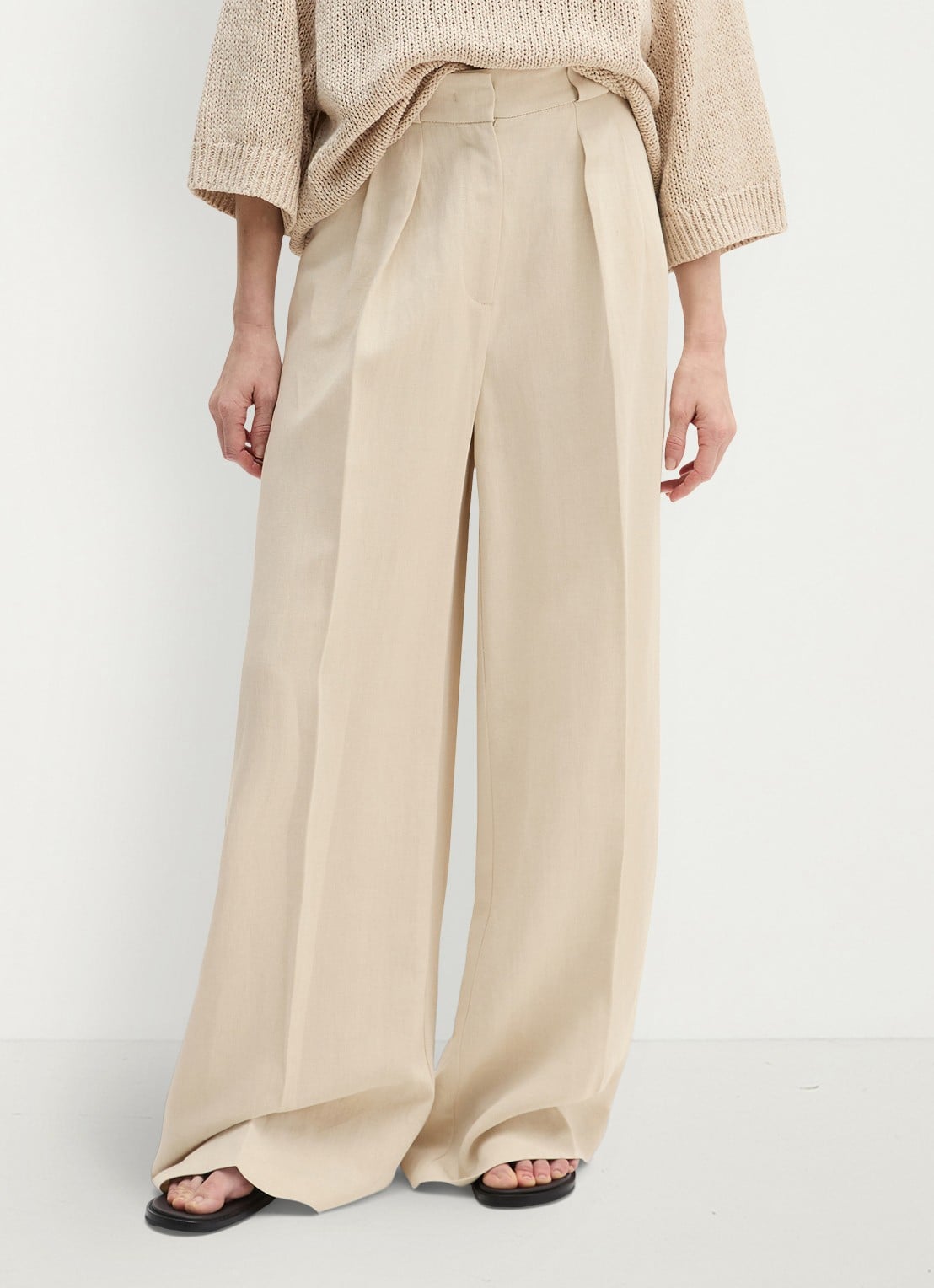 Marc O'Polo Loose fit pantalon in linnenblend  - detail 4 beige