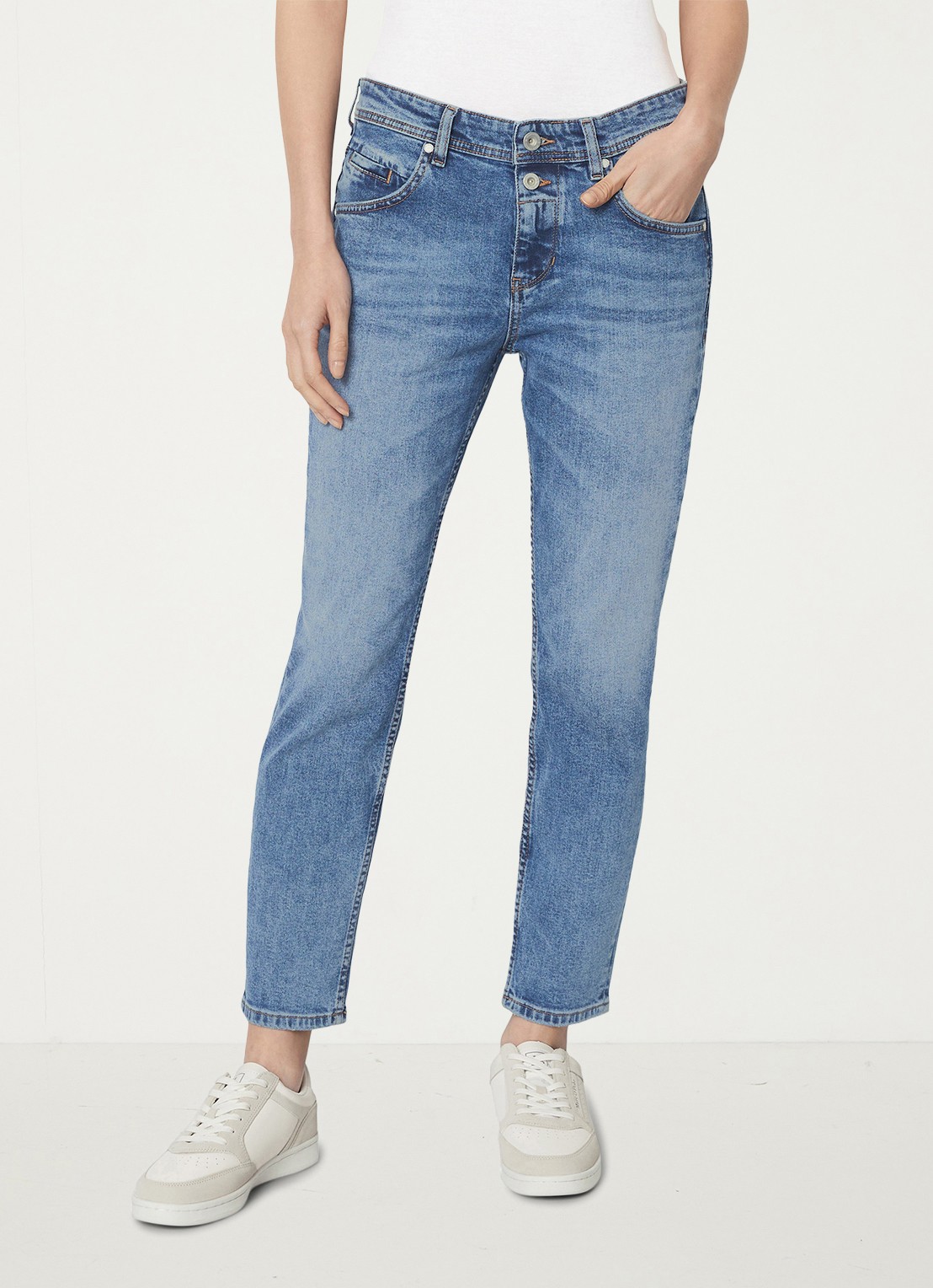 Marc O'Polo Mid waist cropped boyfriend jeans van  katoen met steekzakken - voorkant 2 indigo