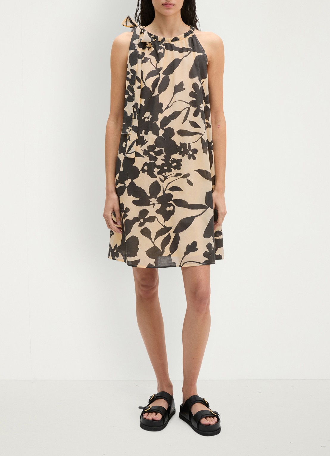 Marc O'Polo Mini jurk met bloemenprint  - voorkant 3 beige