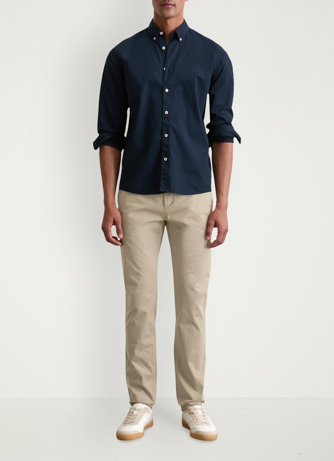 Marc O'Polo Regular fit overhemd met logoborduring - voorkant 2 donkerblauw