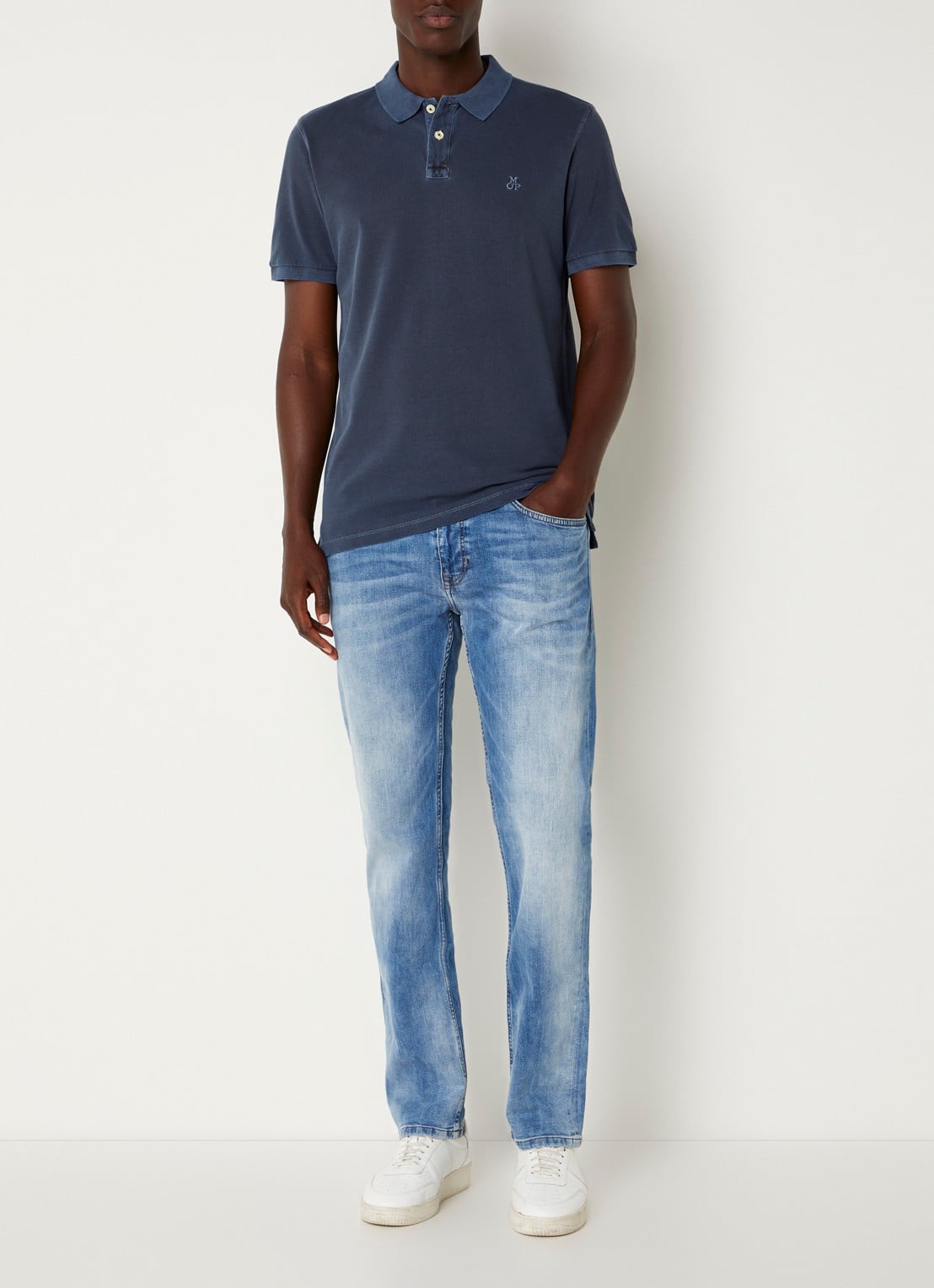 Marc O'Polo Regular fit polo met logoborduring - voorkant 2 blauw