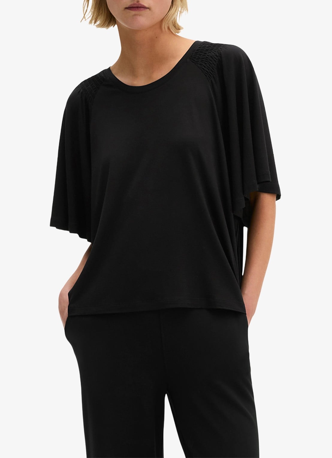 Marc O'Polo Relaxte T-shirt blouse met smockwerk - detail 2 black / zwart
