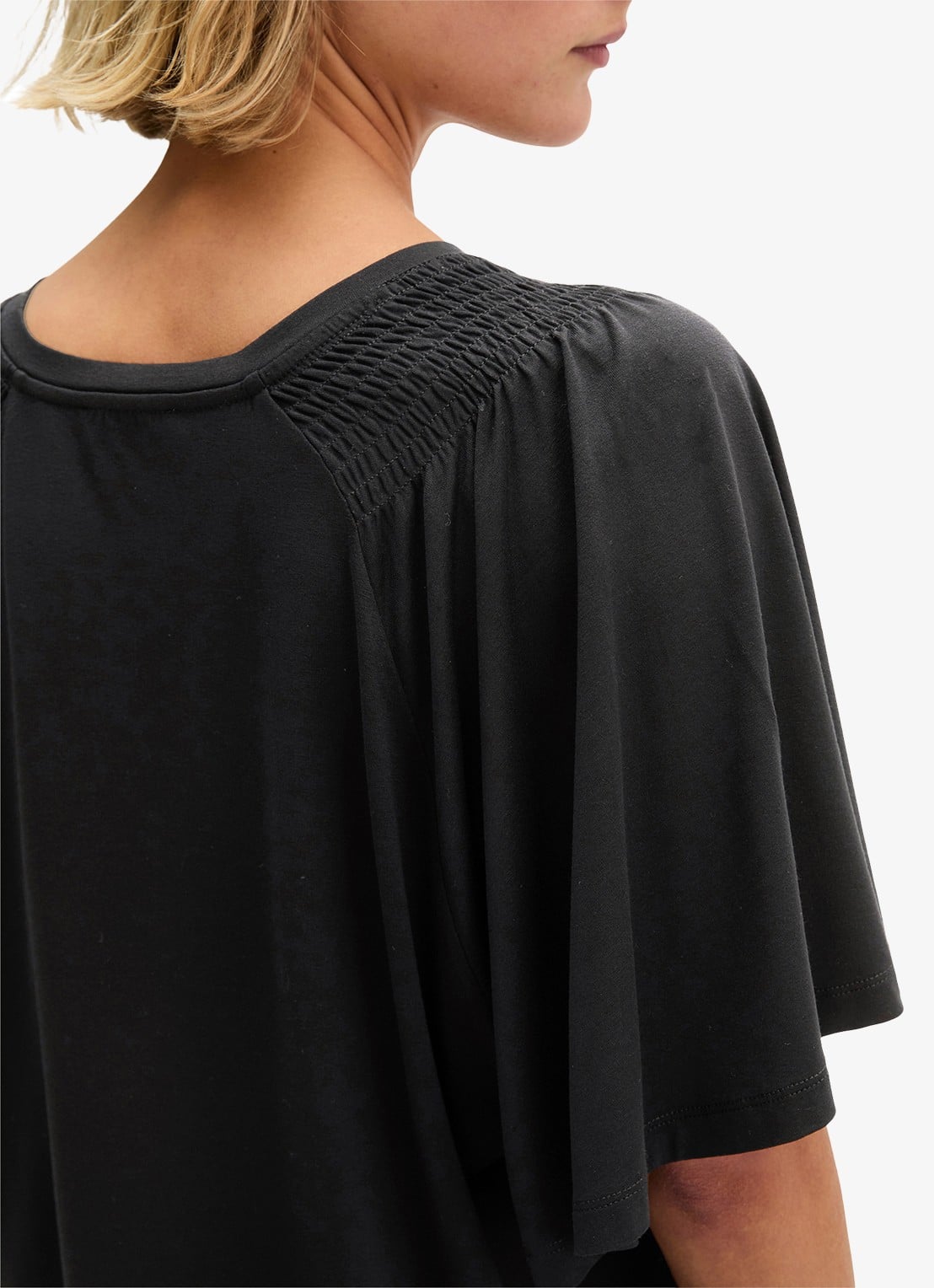 Marc O'Polo Relaxte T-shirt blouse met smockwerk - detail 3 black / zwart