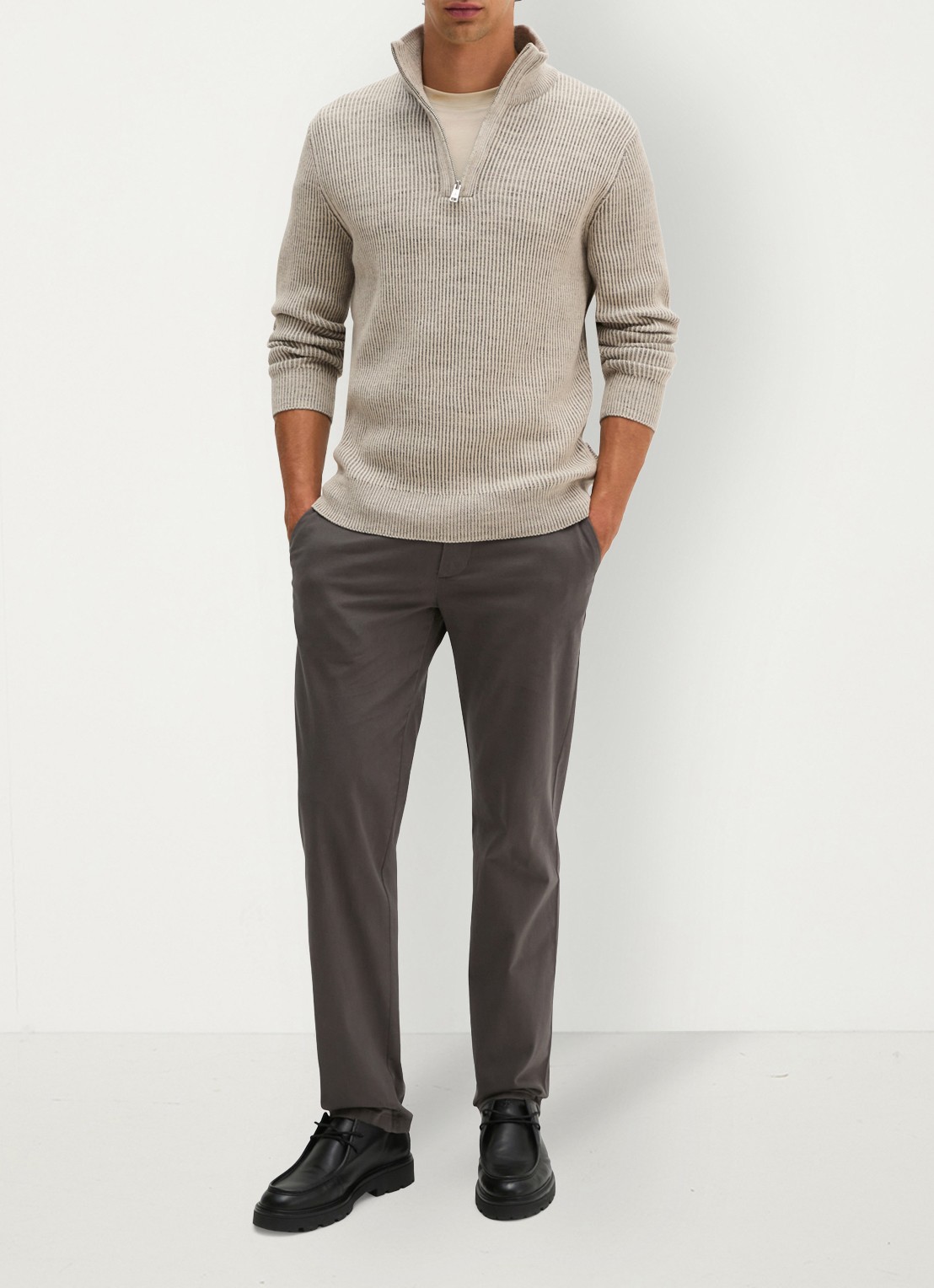 Marc O'Polo Ribgebreide trui in wolblend met halve rits  - voorkant 5 beige