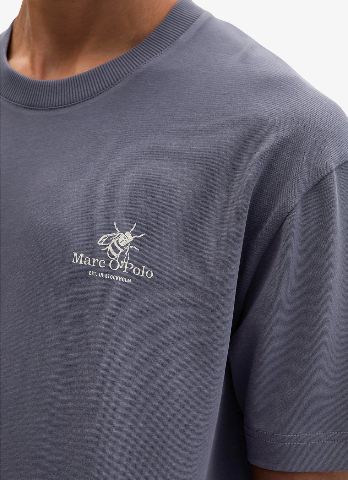 Marc O'Polo T-shirt met logo- en backprint - detail 2 blauwgrijs