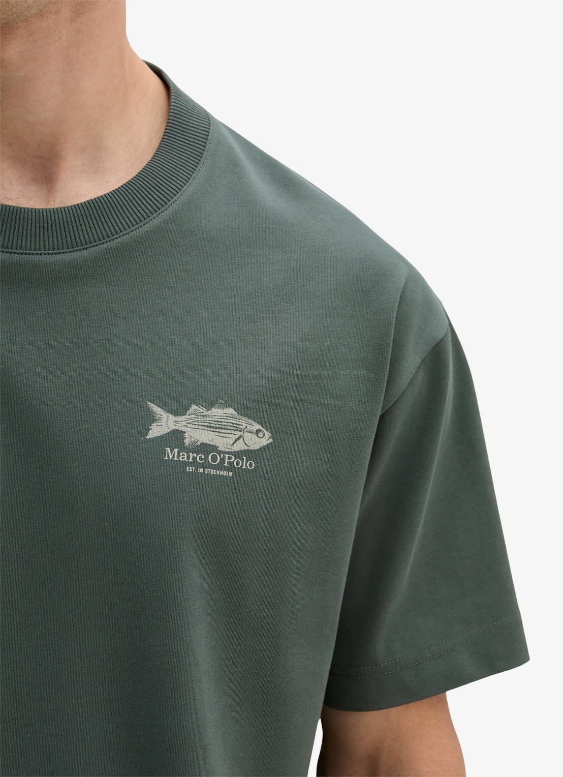 Marc O'Polo T-shirt met logo- en backprint - detail 4 donkergroen