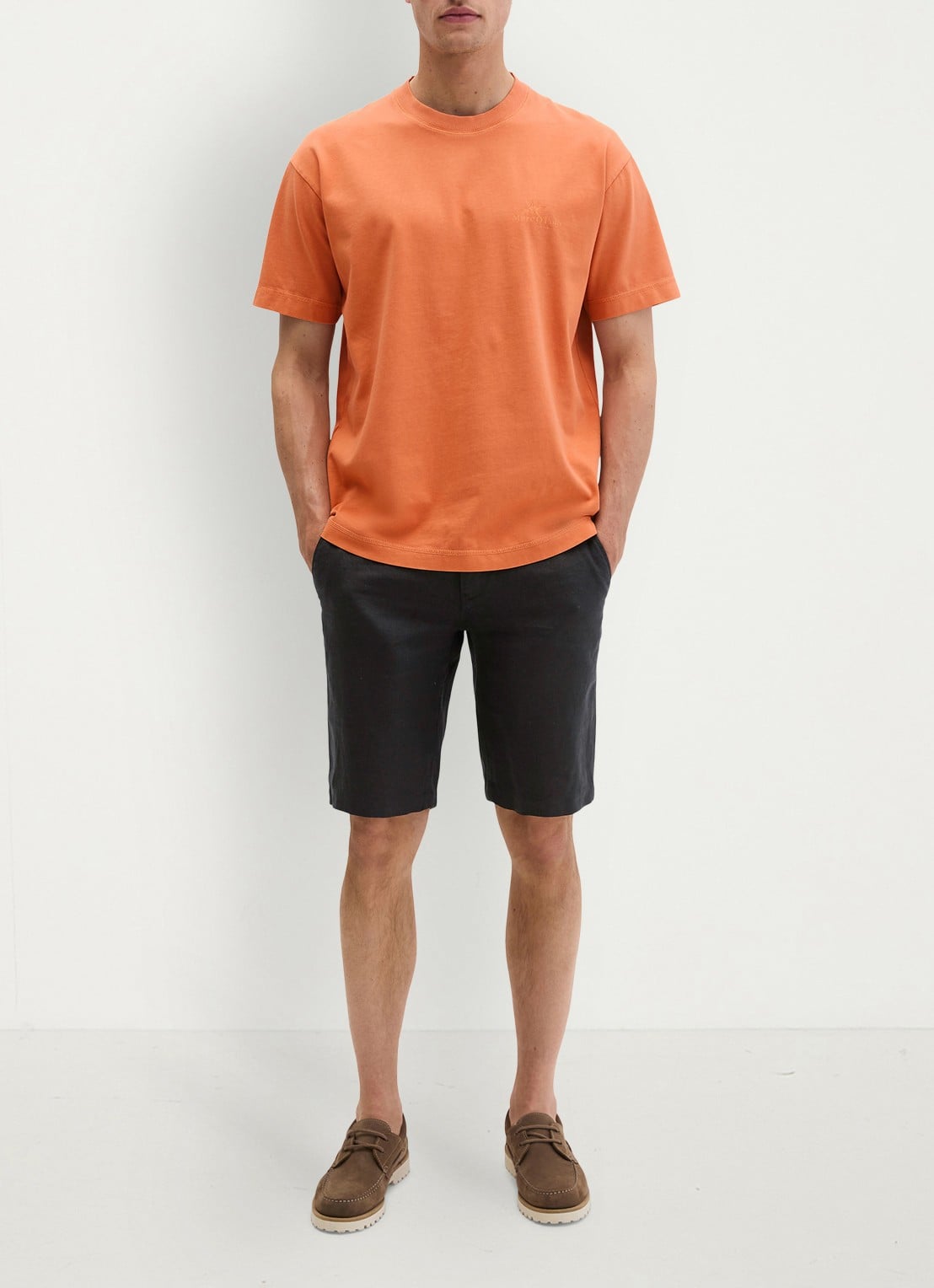 Marc O'Polo T-shirt met logoprint - voorkant 5 faded coral-1738 / bruin