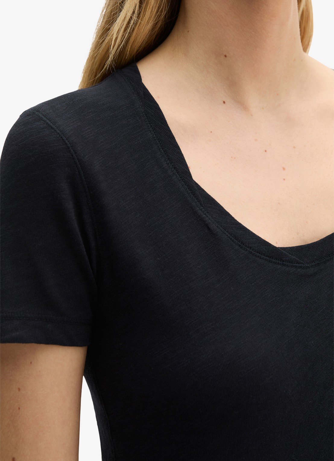 Marc O'Polo T-shirt met ronde hals - detail 2 donkerblauw