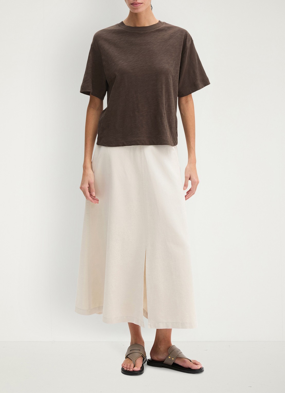 Marc O'Polo T-shirt met ronde hals - voorkant 3 donkerbruin