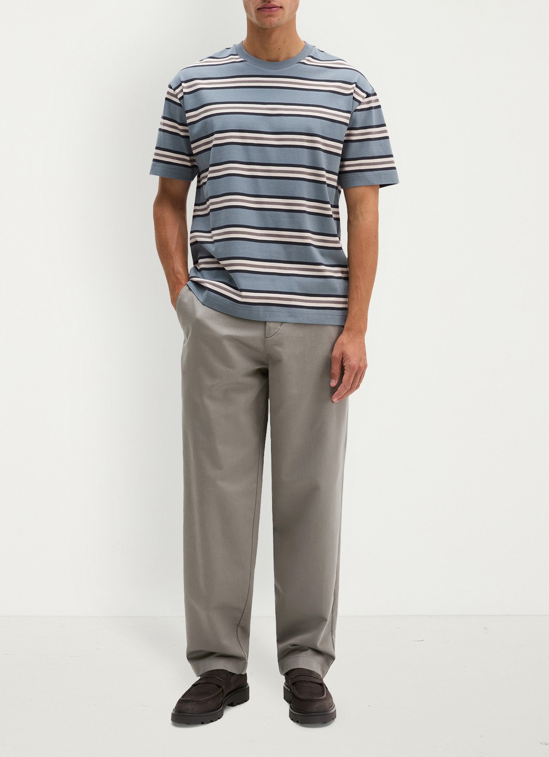 Marc O'Polo T-shirt met streepdessin  - voorkant 4 blauwgrijs