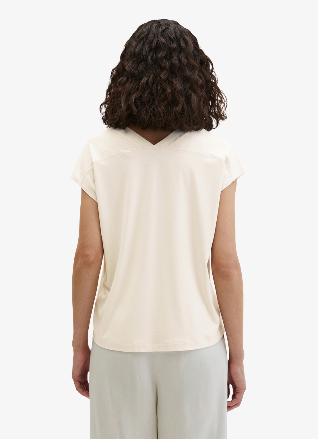 Marc O'Polo T-shirt met V-hals - achterkant 3 beige