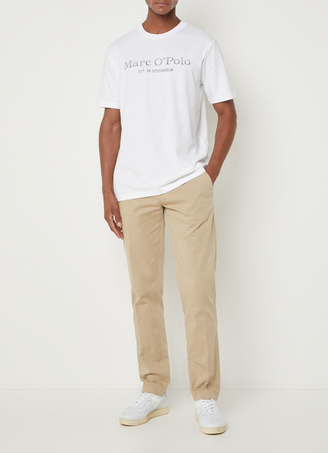 Marc O'Polo T-shirt van  katoen met logo - voorkant 3 wit