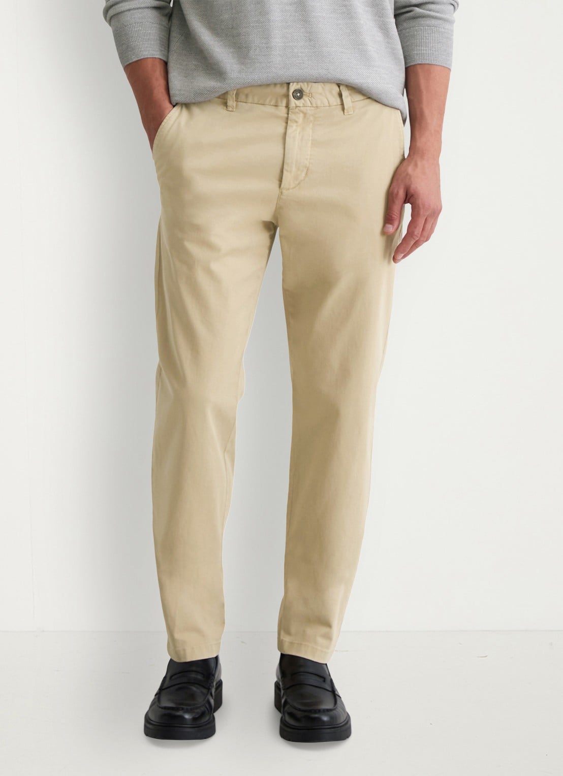 Marc O'Polo Tapered fit chino in katoenblend - detail 3 beige