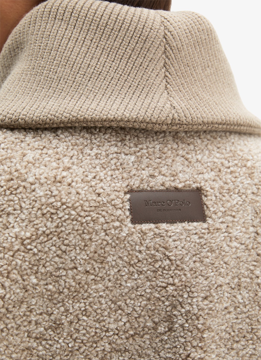 Marc O'Polo Teddy jas met logo - detail 5 taupe
