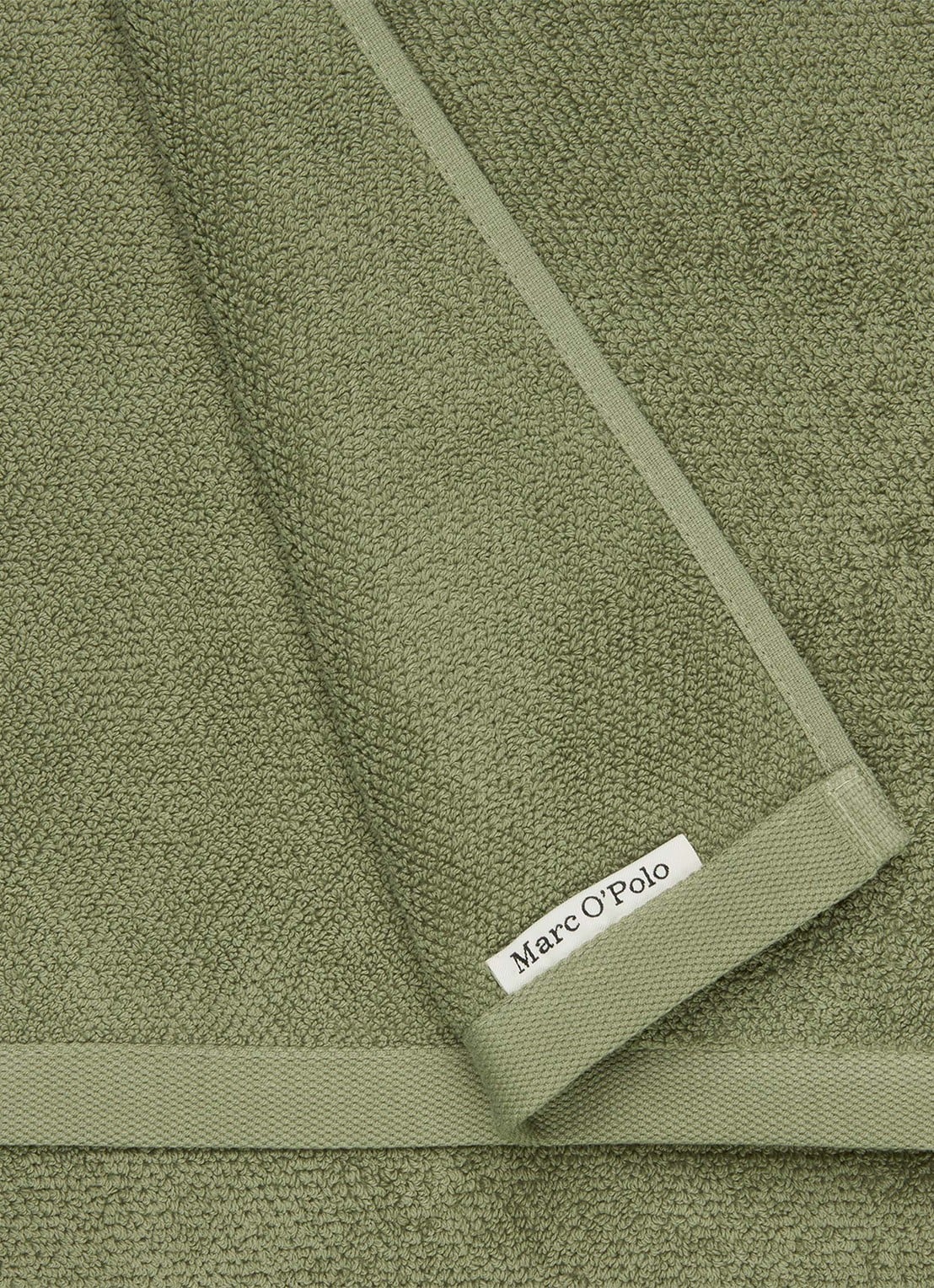 Marc O'Polo Timeless handdoek van  katoen badstof - achterkant 7 olijfgroen