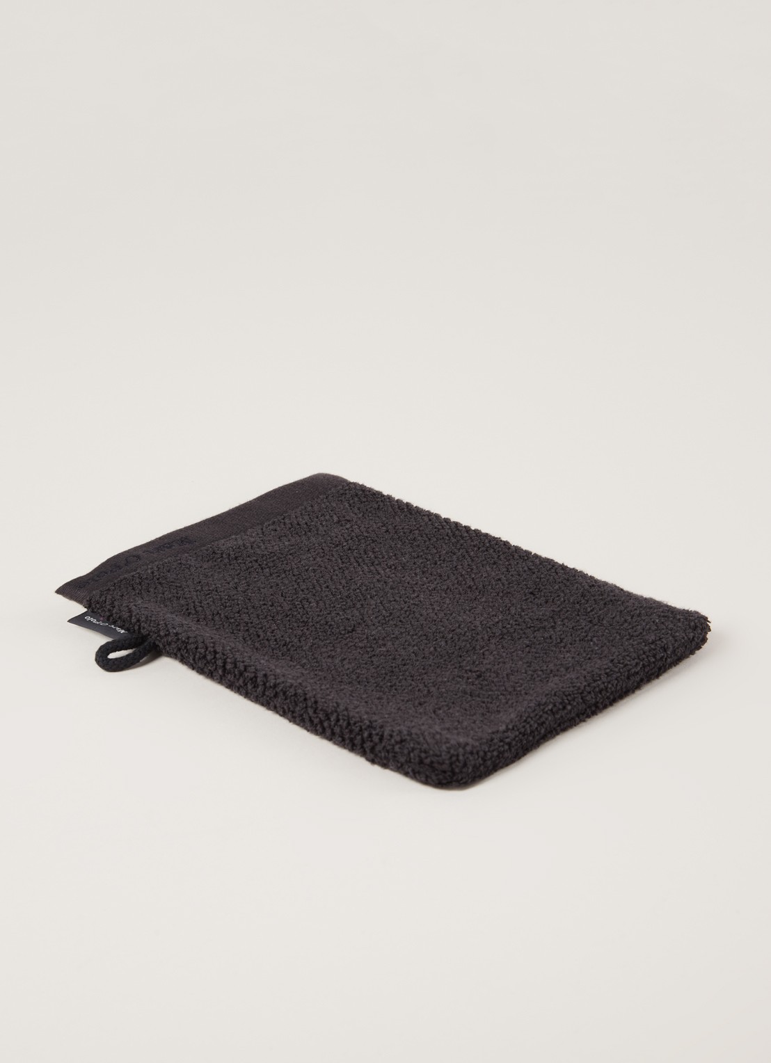 Marc O'Polo Timeless washand - 600 gr/m2 - 16 x 22 cm - voorkant 2 zwart