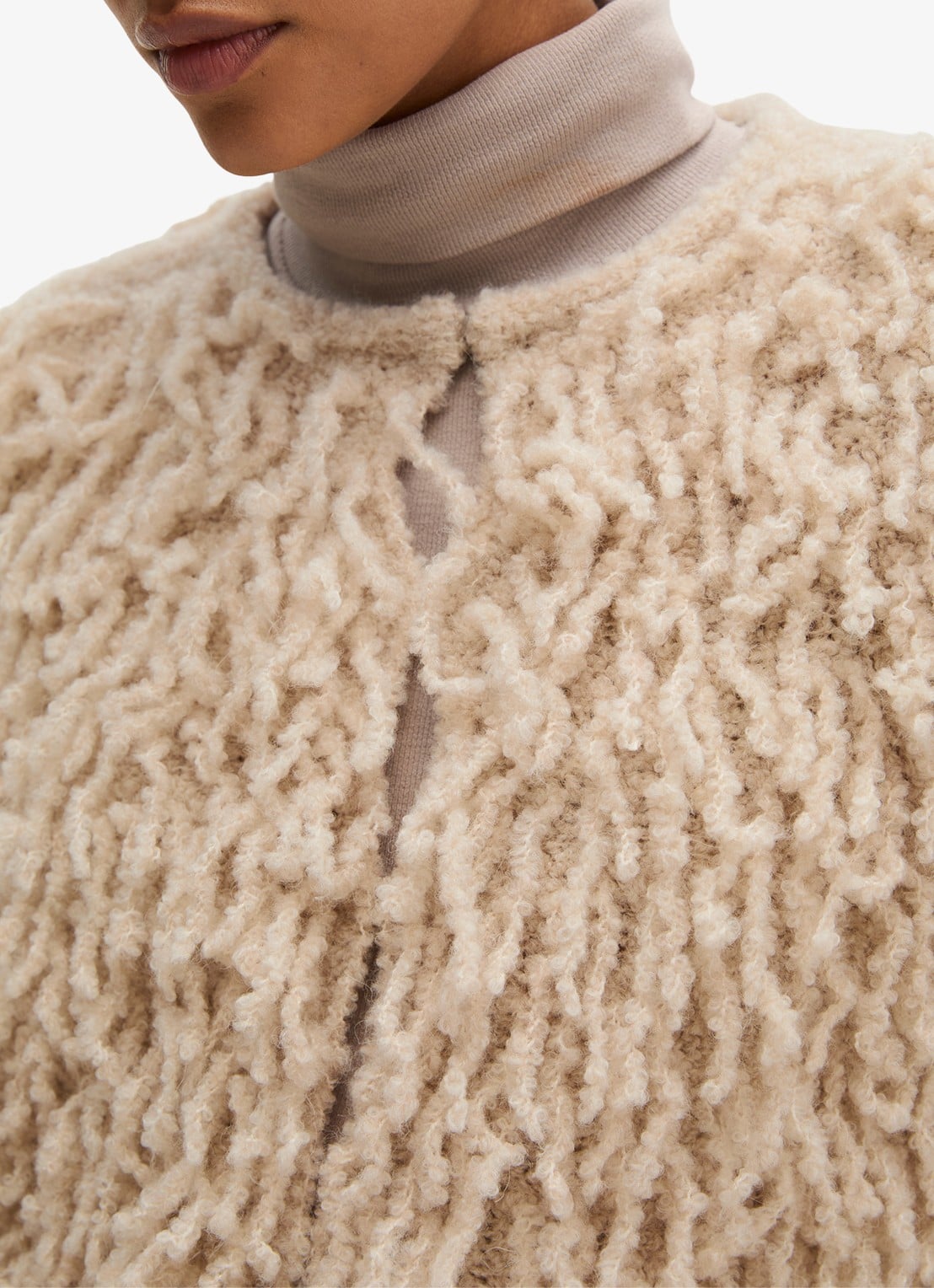 Marc O'Polo Vest in wolblend met franjes - detail 2 beige