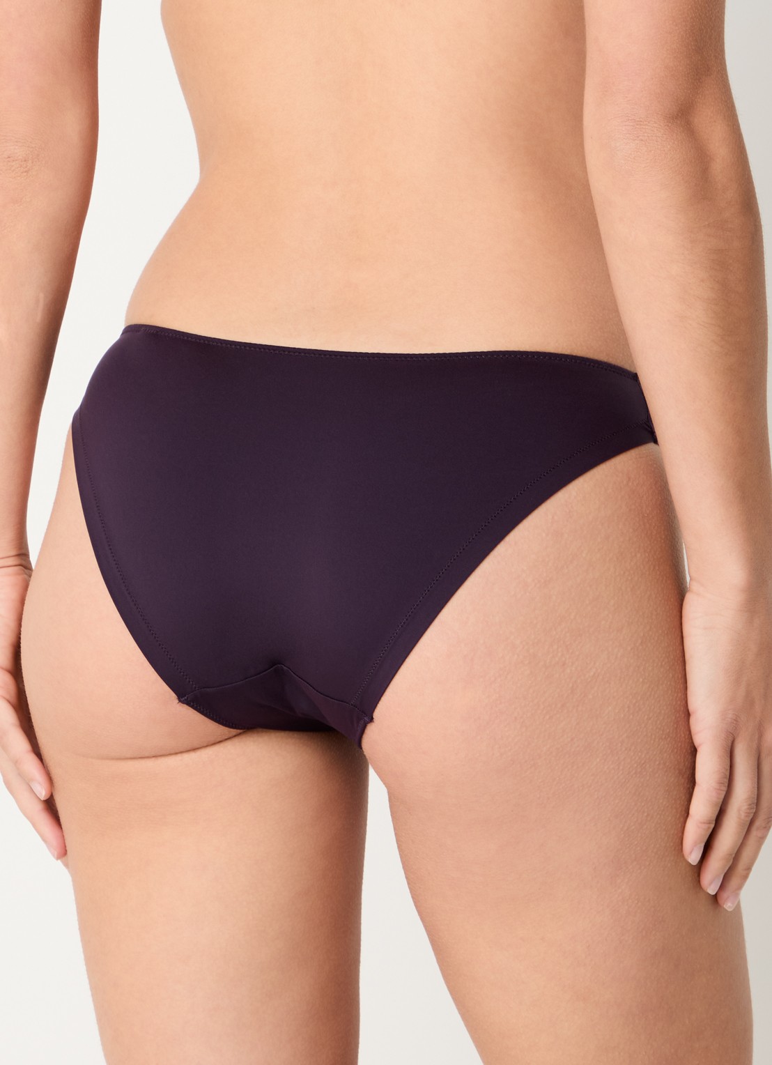 Marie Jo Loish slip met borduring - achterkant 3 paars