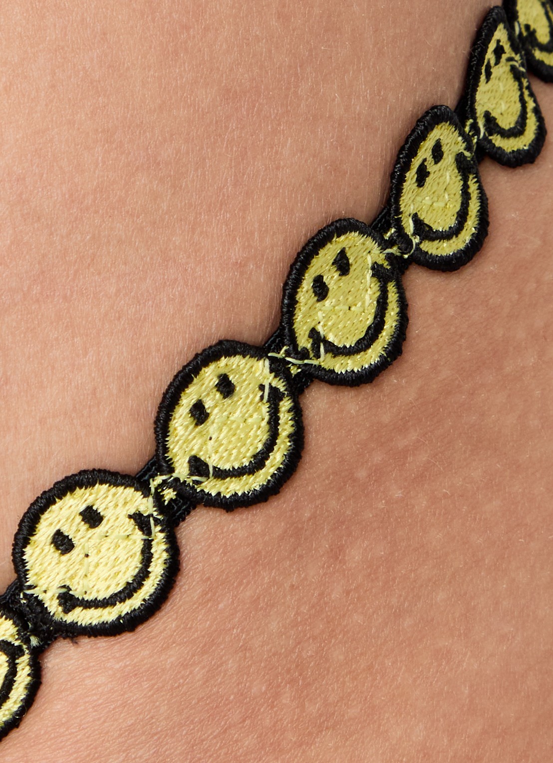 Marie Jo Tom string met borduring - detail 2 zwart