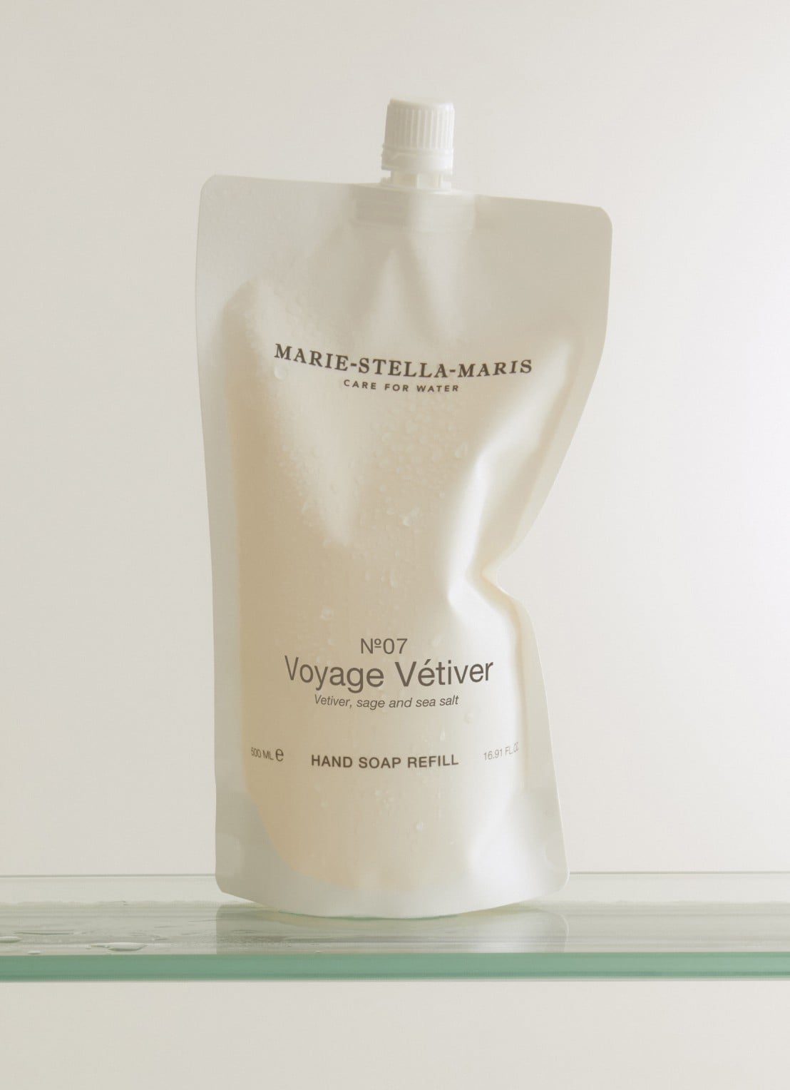 Marie-Stella-Maris No.07 Voyage Vétiver handzeep navulling 500 ml - voorkant 3 wit