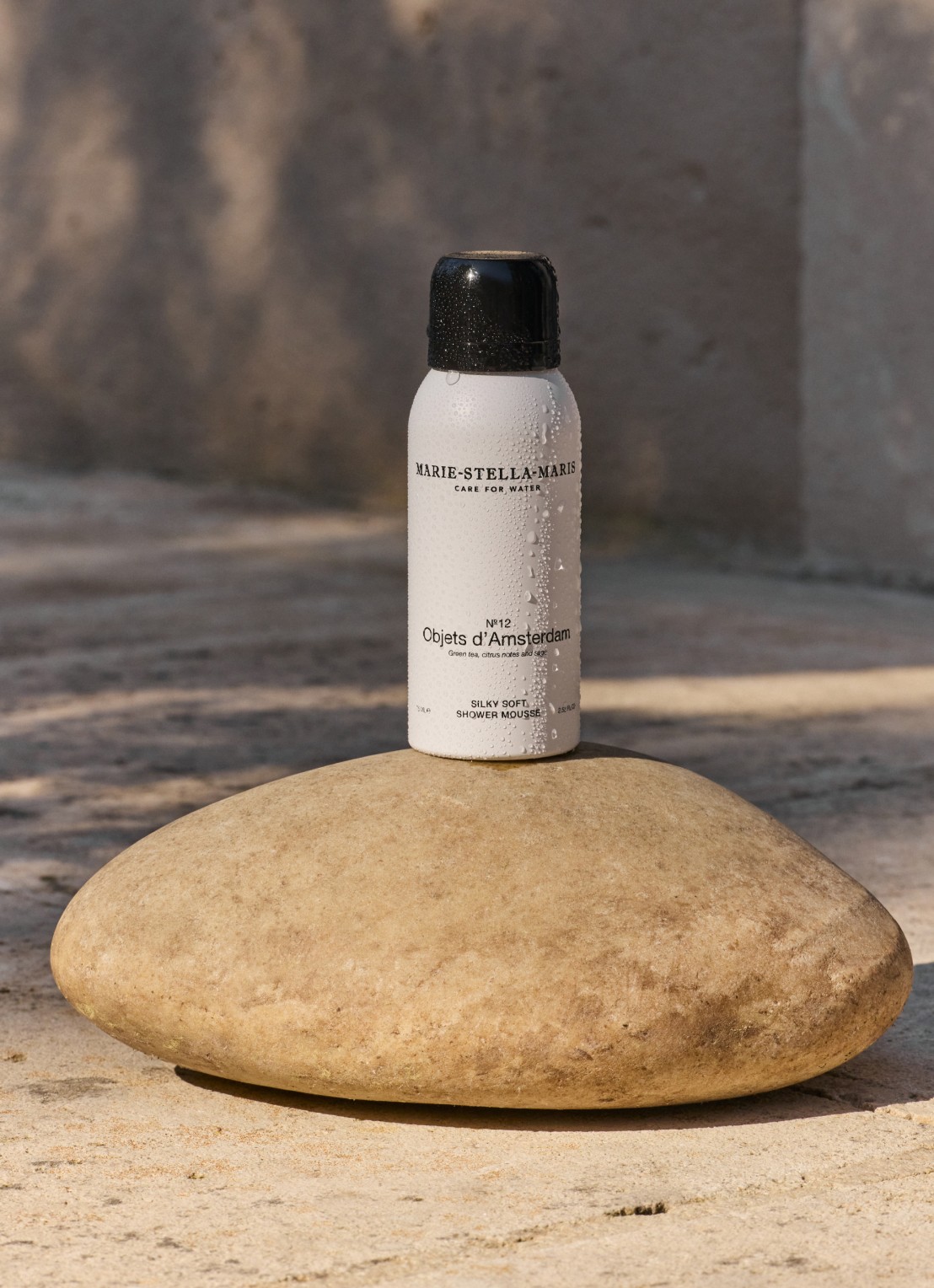 Marie-Stella-Maris No.12 Objets d’Amsterdam Silky Soft Shower Mousse - schuimende douchegel - voorkant 2 transparant