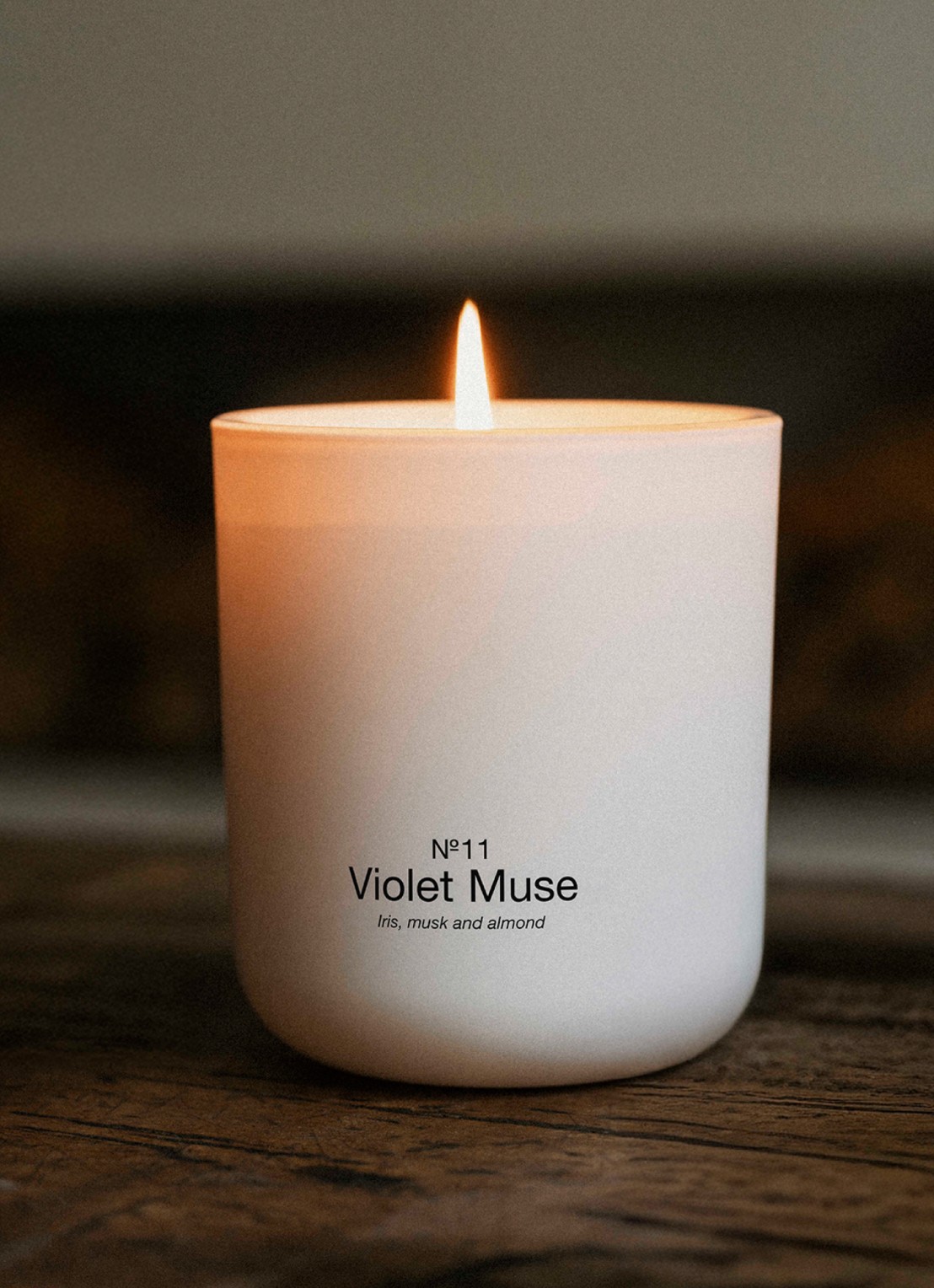 Marie-Stella-Maris Violet Muse geurkaars 300 gram - voorkant 4 wit