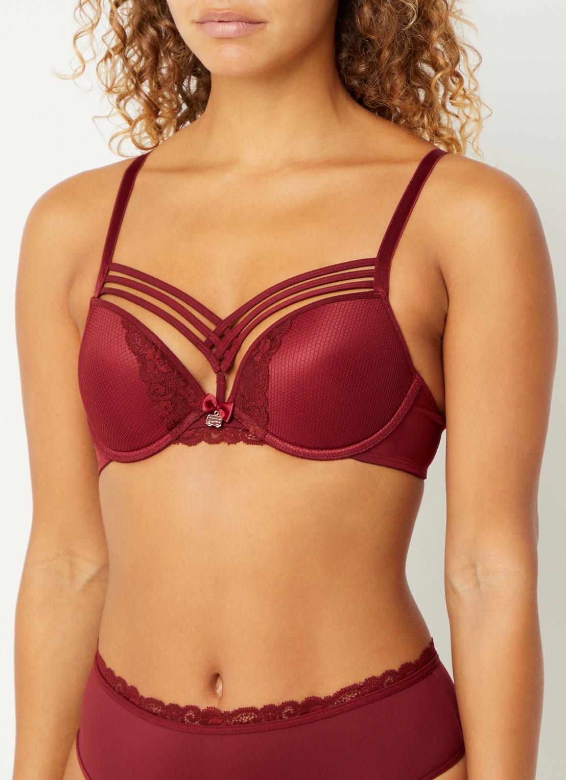 Marlies Dekkers Beugel bh met overlay van kant - voorkant 2 bordeauxrood