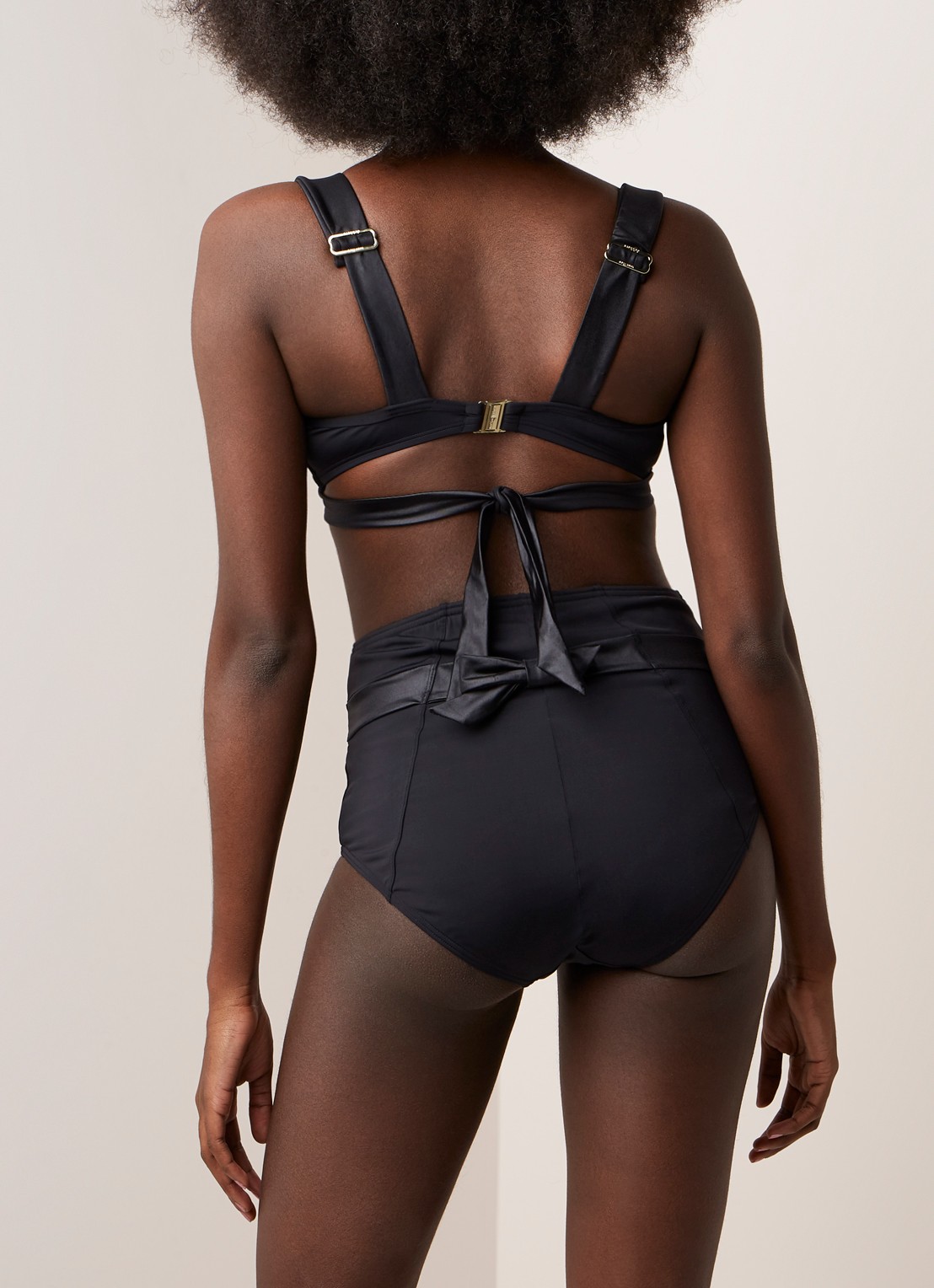 Marlies Dekkers Cache Coeur push-up bikinitop met beugelondersteuning - achterkant zwart