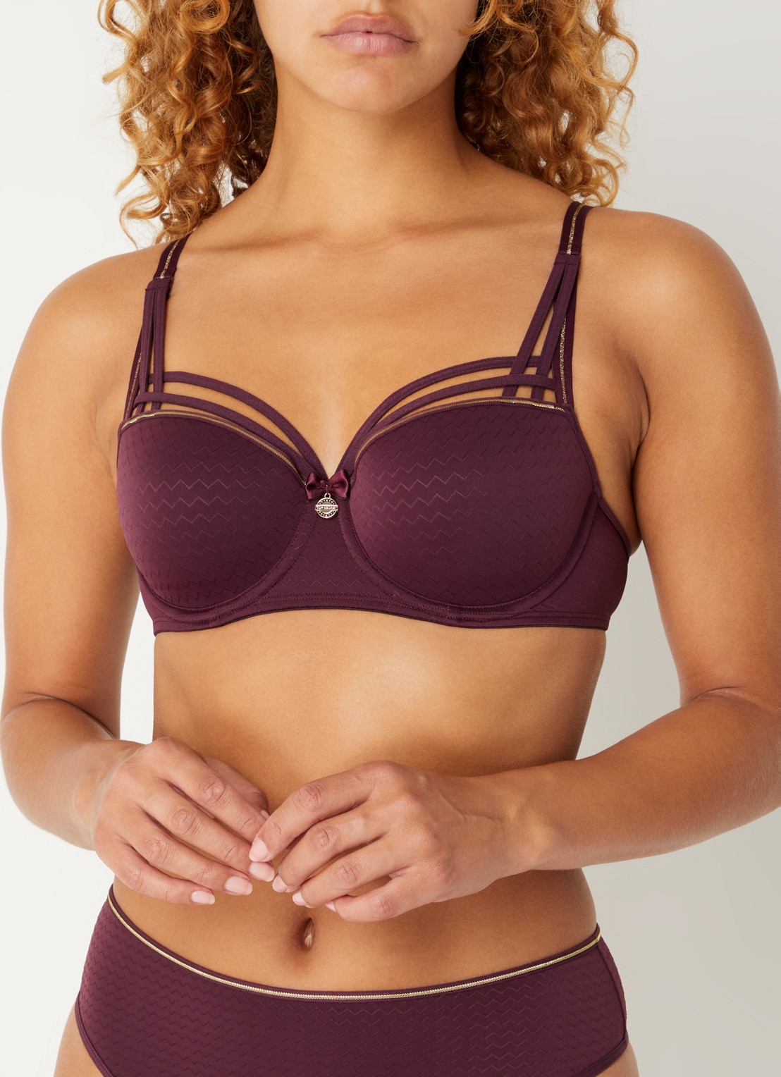 Marlies Dekkers Dame De Paris balconette bh - detail 4 bordeauxrood