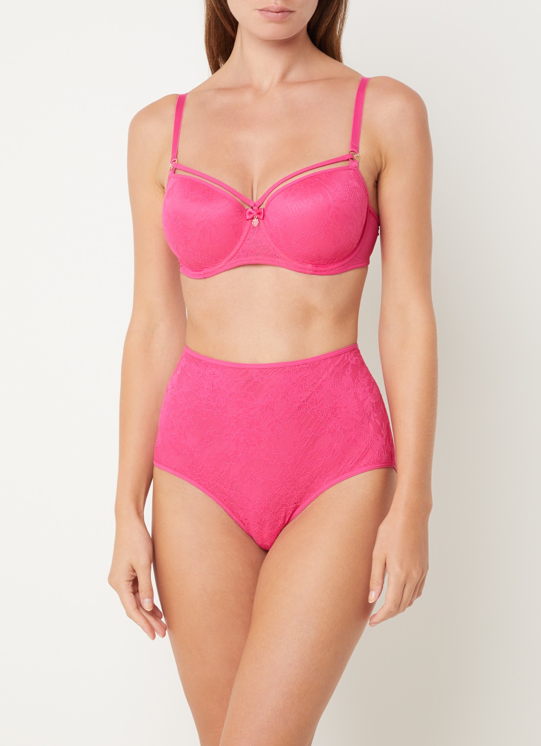 Marlies Dekkers Space Odyssey balconette bh met overlay van kant - detail 5 fuchsia